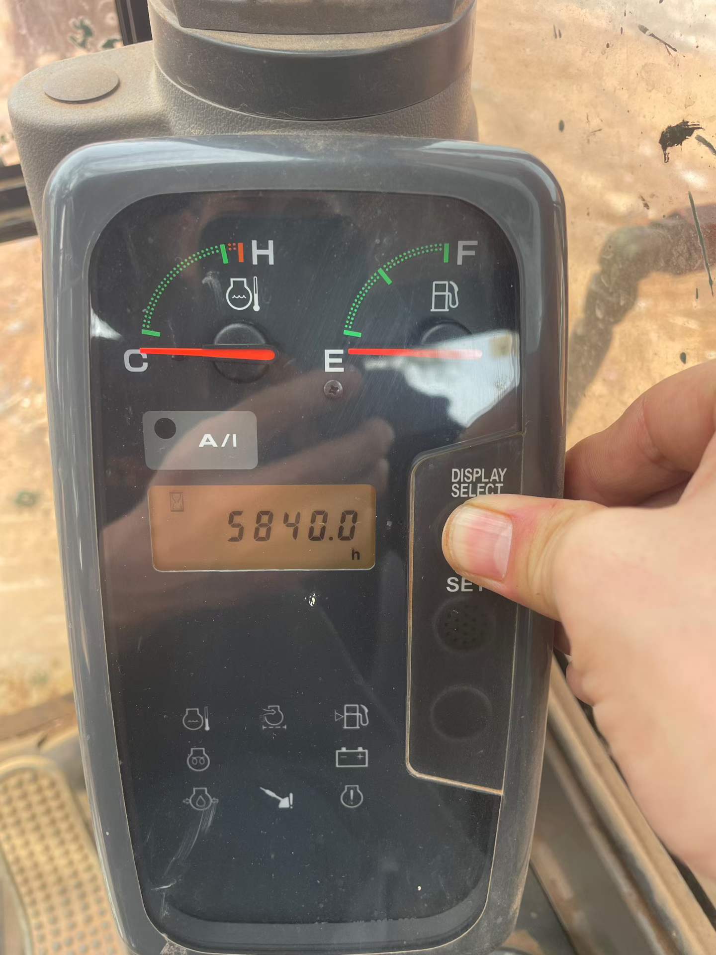 Used Hitachi ZX70-5A Excavator 2022 Model / 8