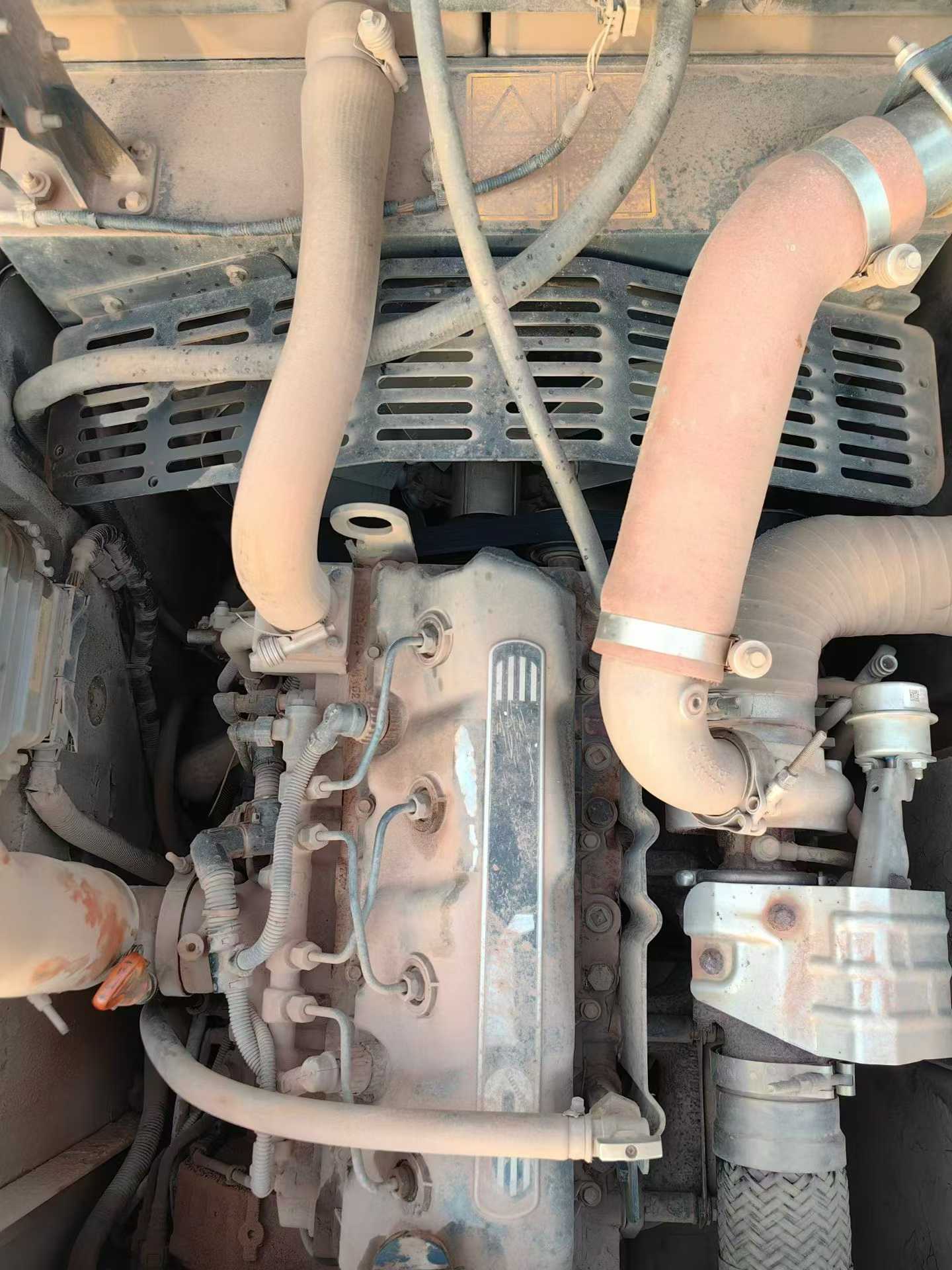 Used XCMG XE135B Excavator 2019 Model / 4