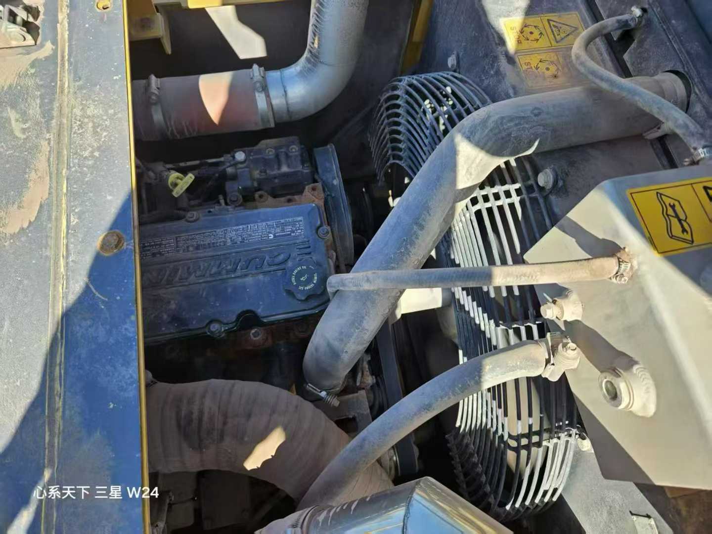 Used XCMG XE335C Excavator 2020 Model / 4