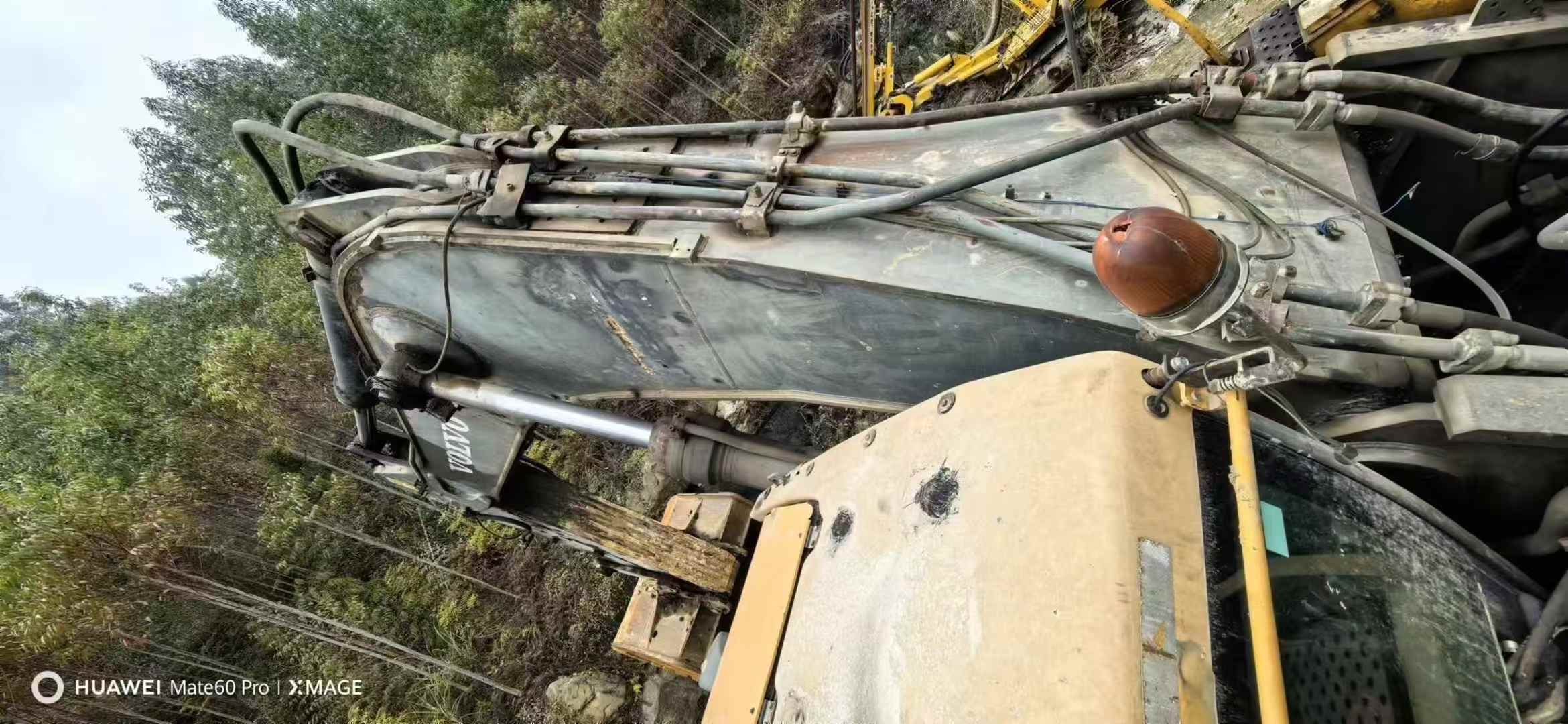 Used Volvo EC700C Excavator 2016 Model / 6