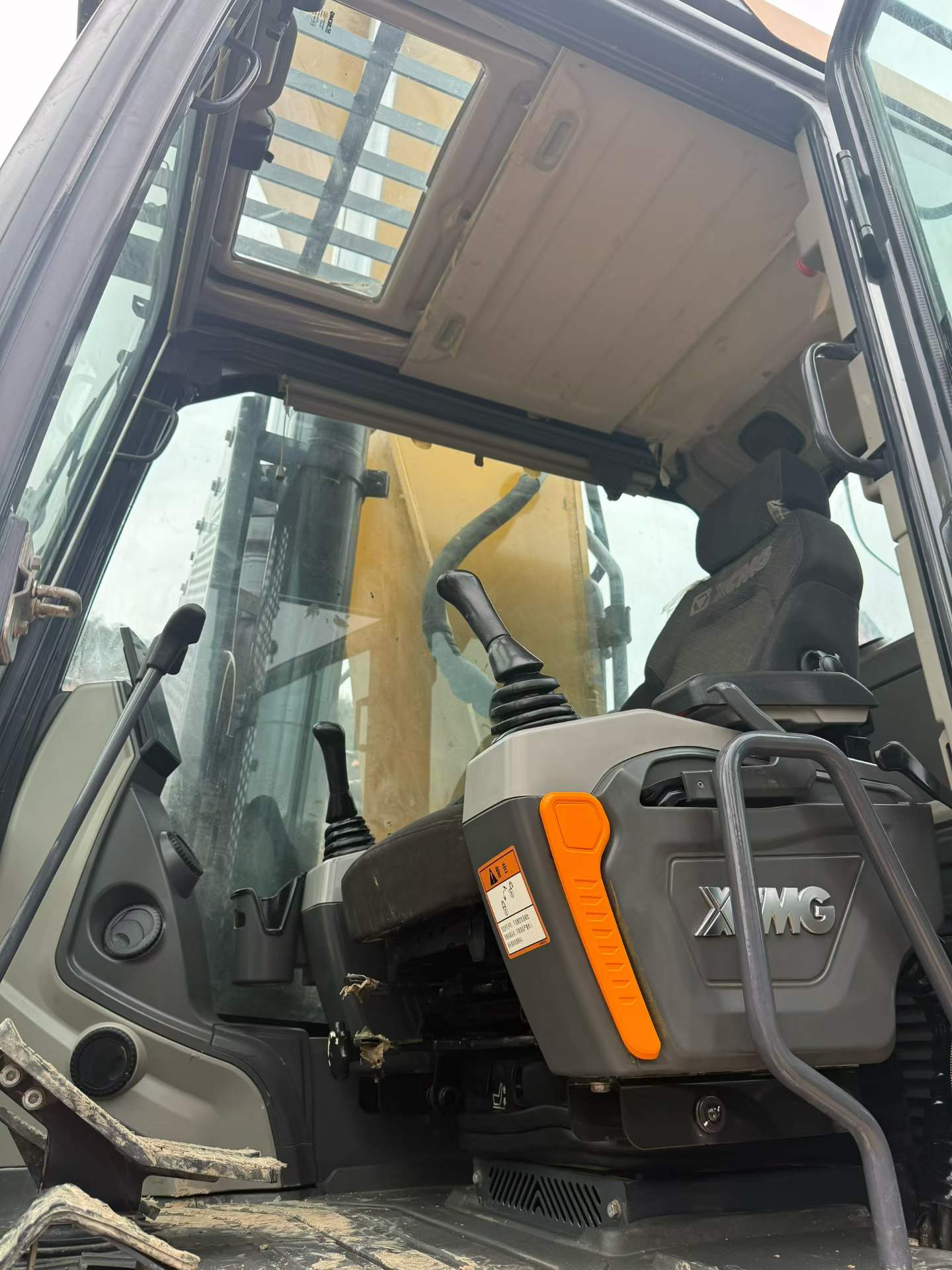 Used XCMG LW600E Excavator 2022 Model / 2