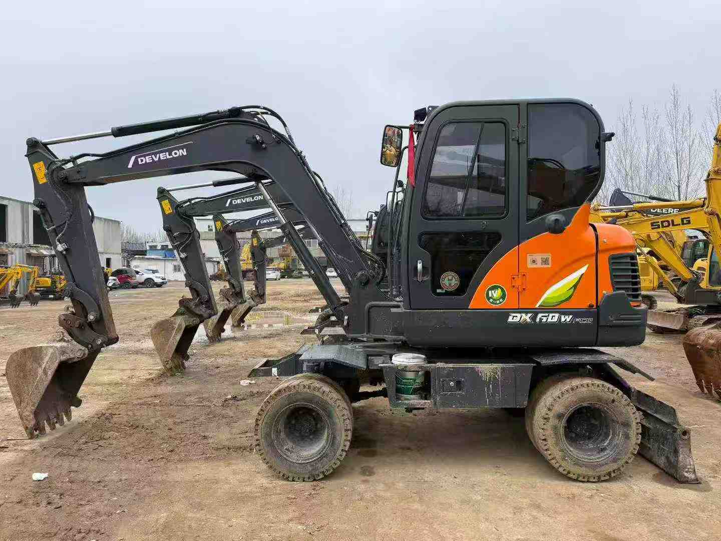 Used Doosan DH60 Excavator 2023 Model / 2
