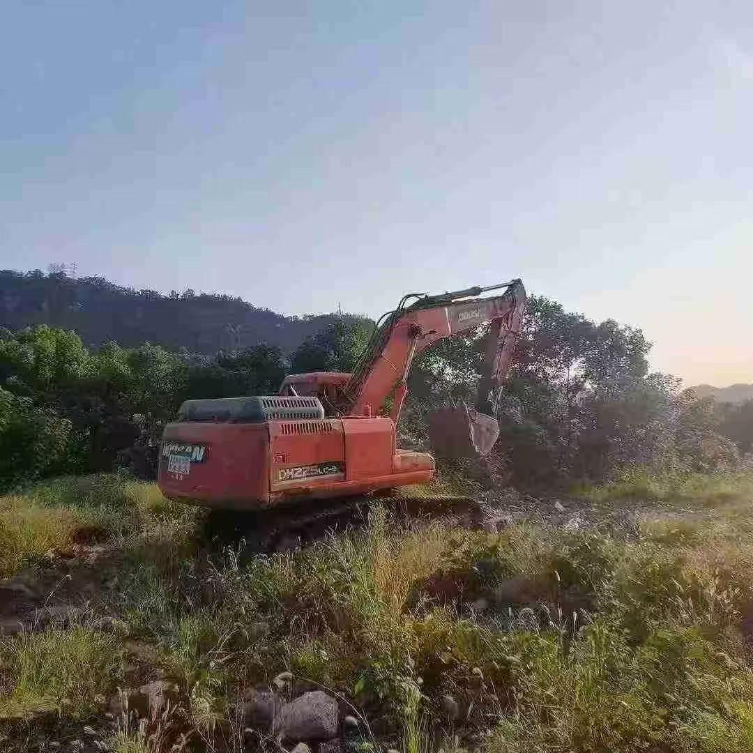 Used Doosan DH215-9 Excavator 2016 Model / 4
