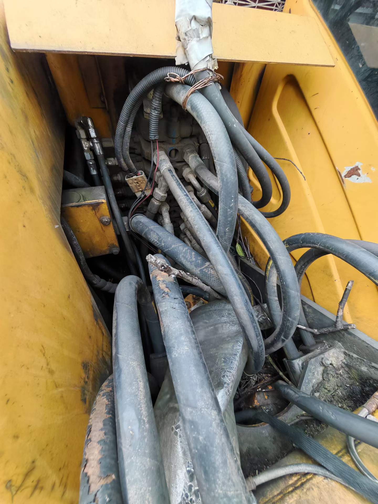 Used Komatsu PC130-7 Excavator 2016 Model / 6