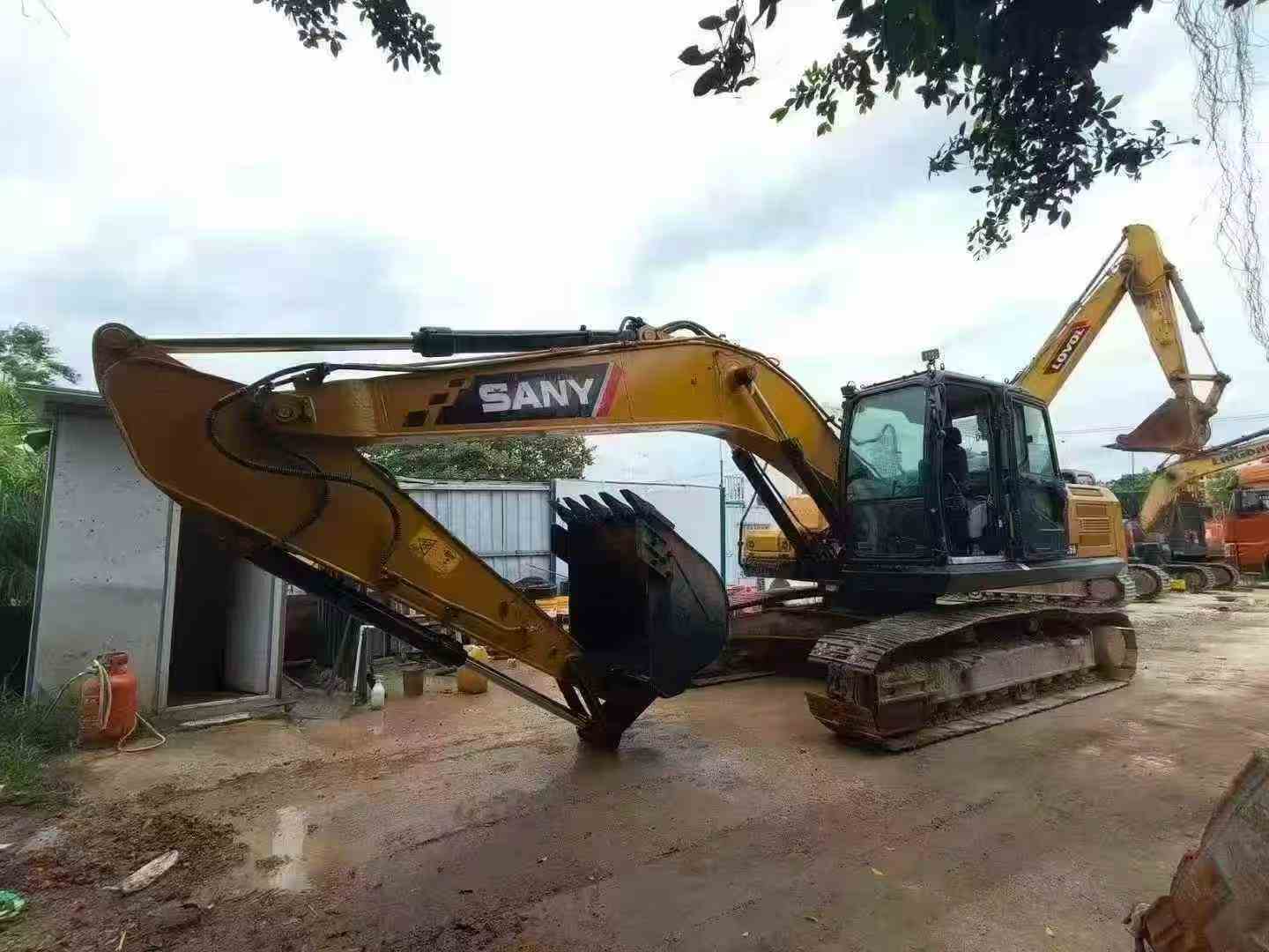 Used Sany SY225C-8 Excavator 2016 Model / 6