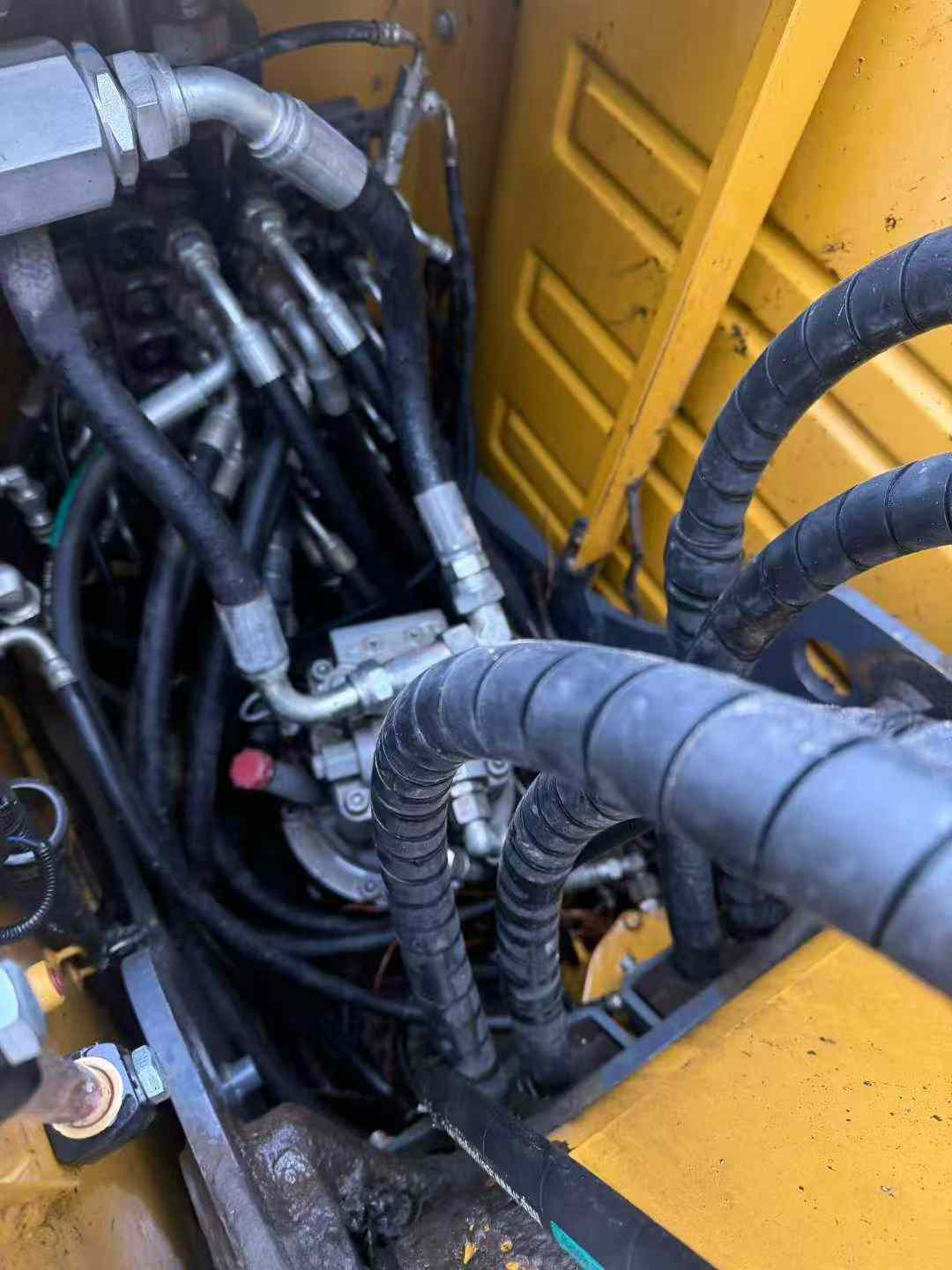 Used XCMG XE80 Excavator 2017 Model / 3