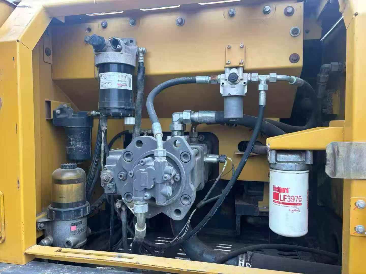 Used XCMG XE200 Excavator 2017 Model / 4