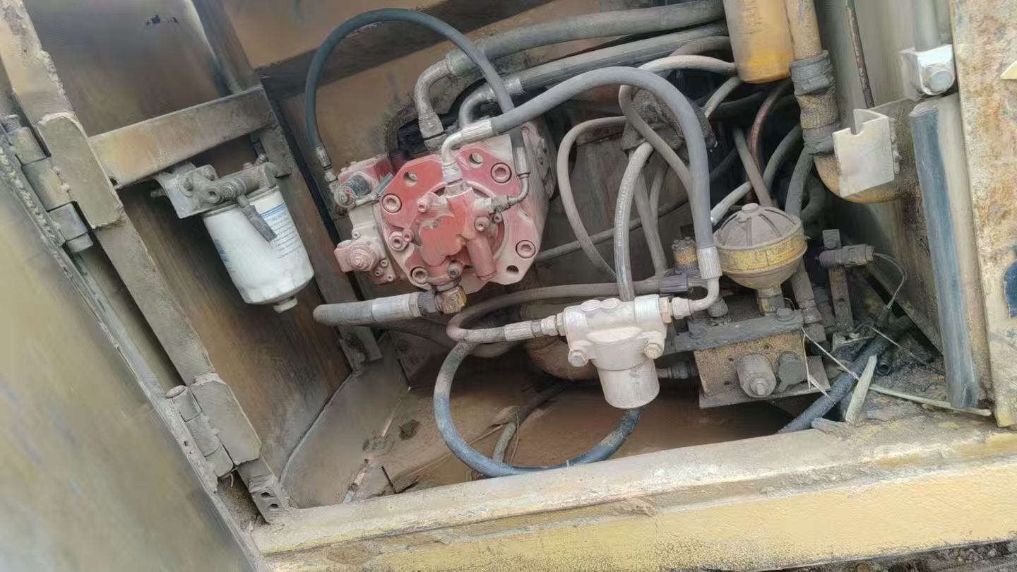 Used Caterpillar E120B Excavator 2016 Model / 2