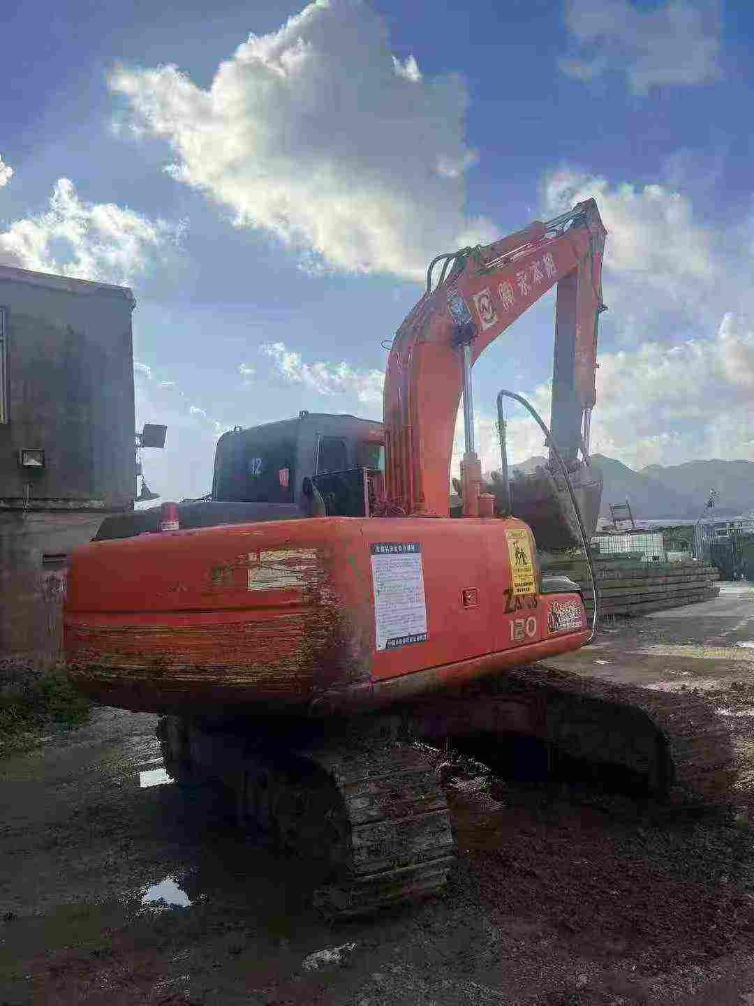 Used Hitachi EX120 Excavator 2015 Model / 2