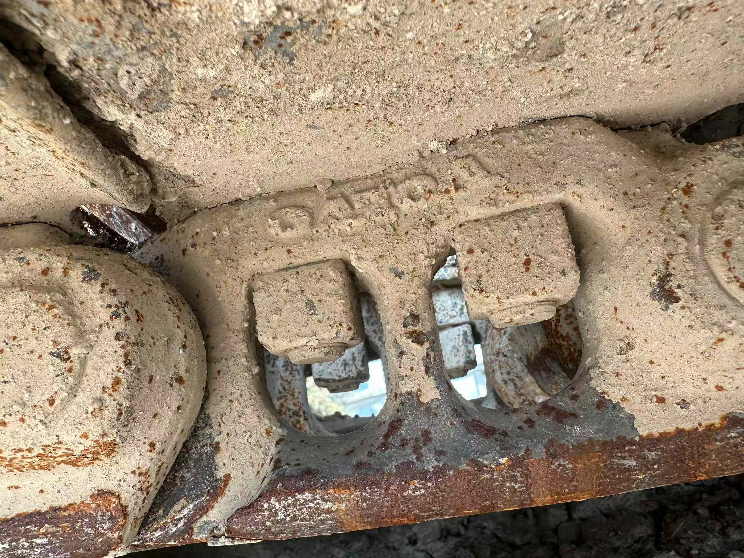 Used Volvo L220E Excavator 2023 Model / 5