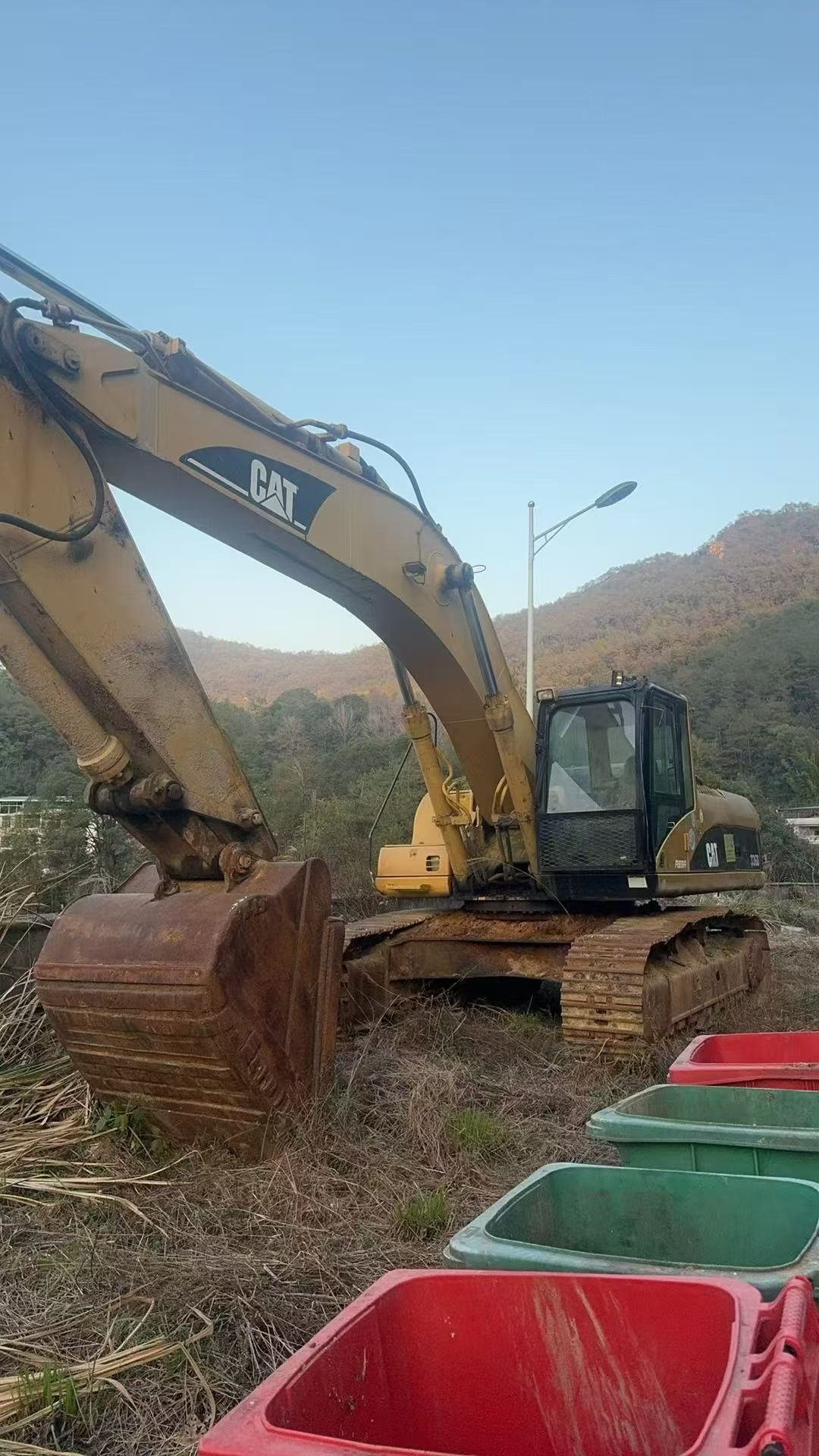 Used Caterpillar 330C Excavator 2016 Model / 3