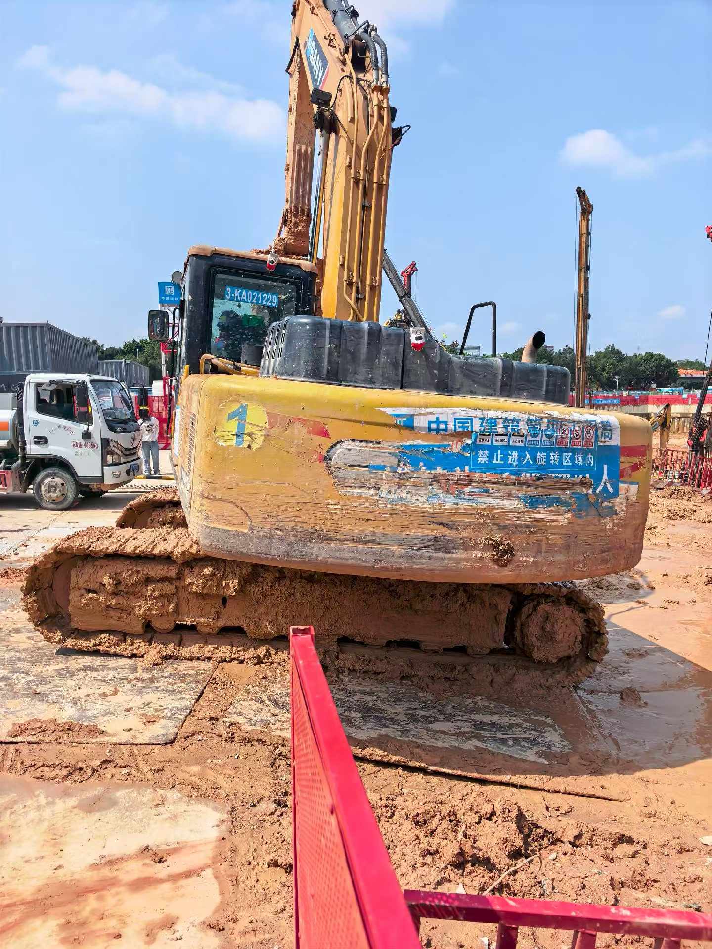 Used Sany SY205C Excavator 2021 Model / 3