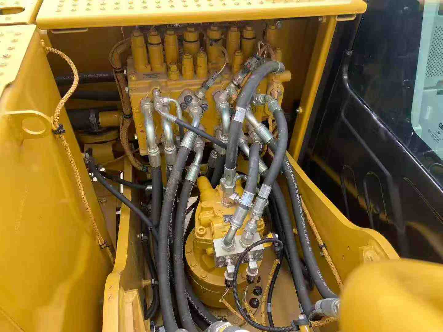 Used Caterpillar M316 Excavator 2016 Model / 3