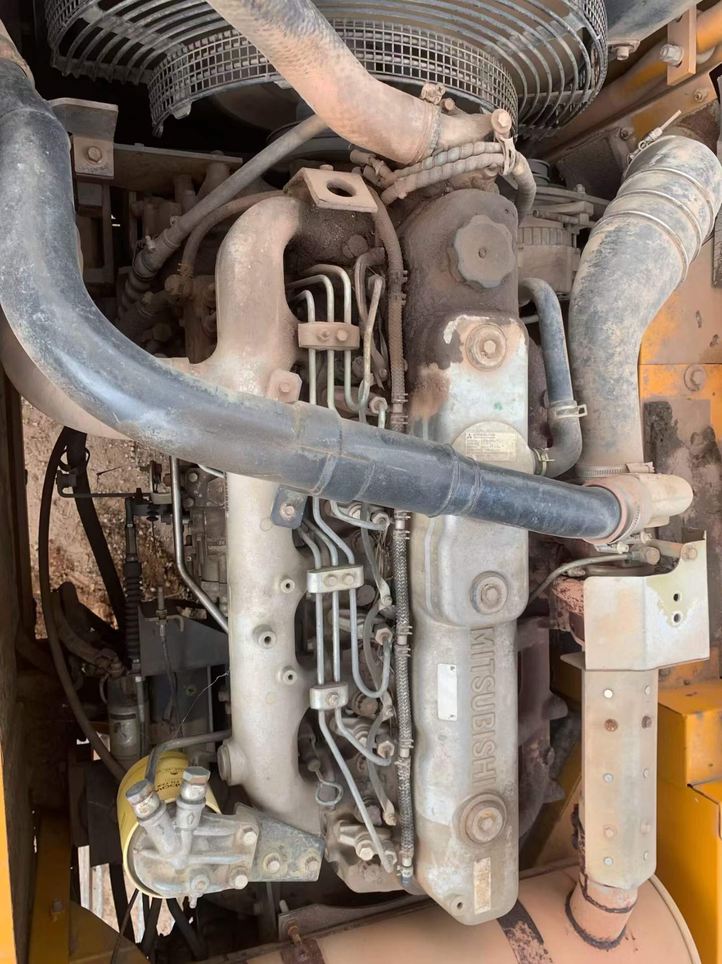 Used Sany SY215C Excavator 2011 Model / 2