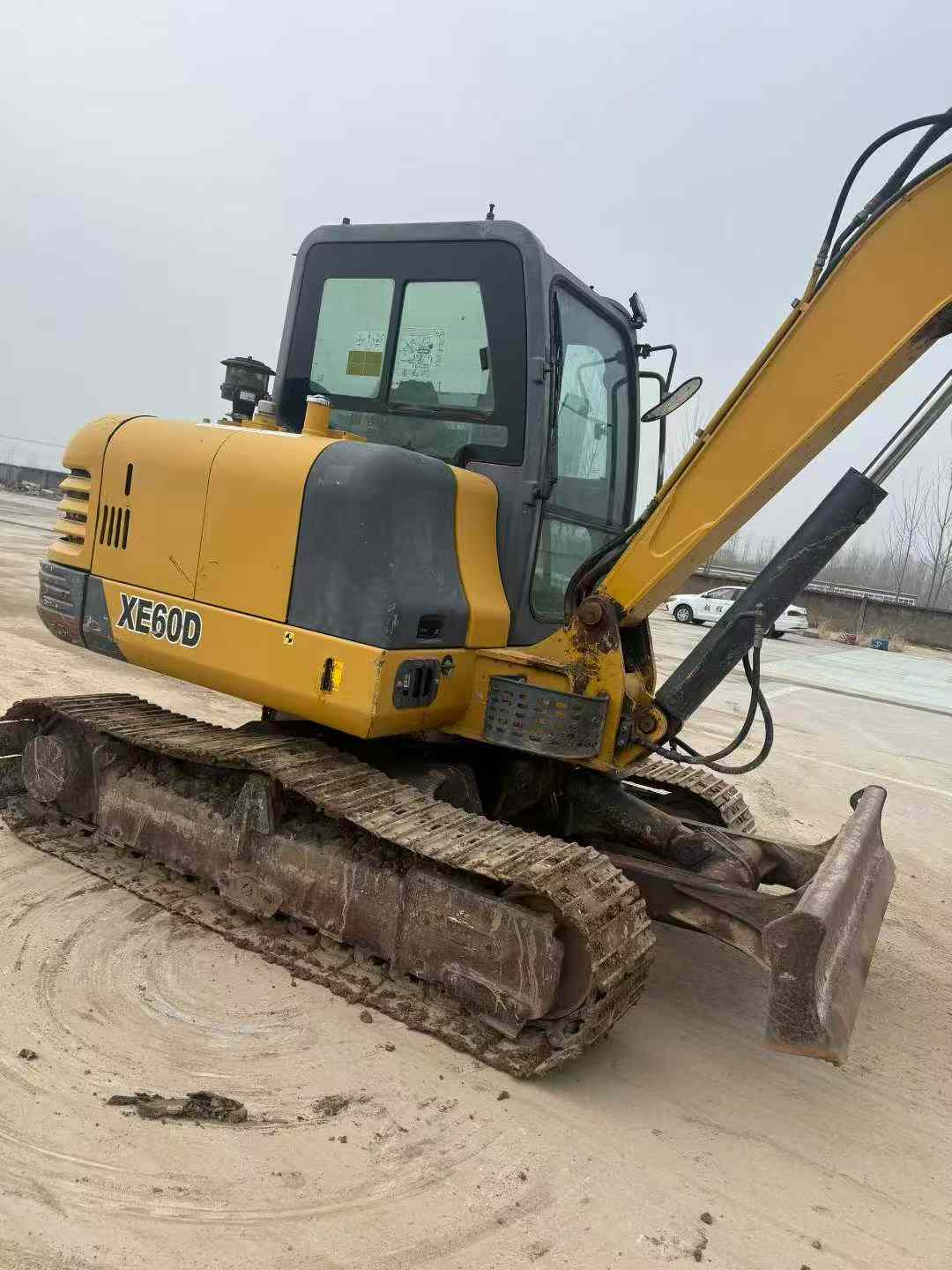 Used XCMG XE60D Excavator 2017 Model / 3