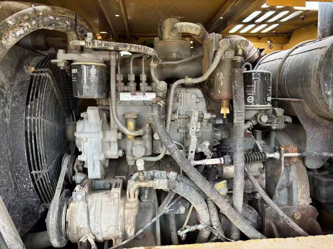 Used XCMG XE80 Excavator 2016 Model / 4