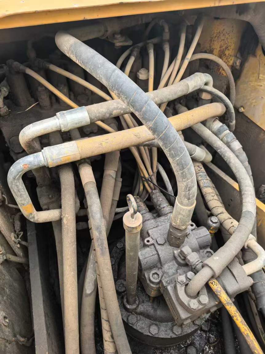 Used Caterpillar 320GC Excavator 2011 Model / 5