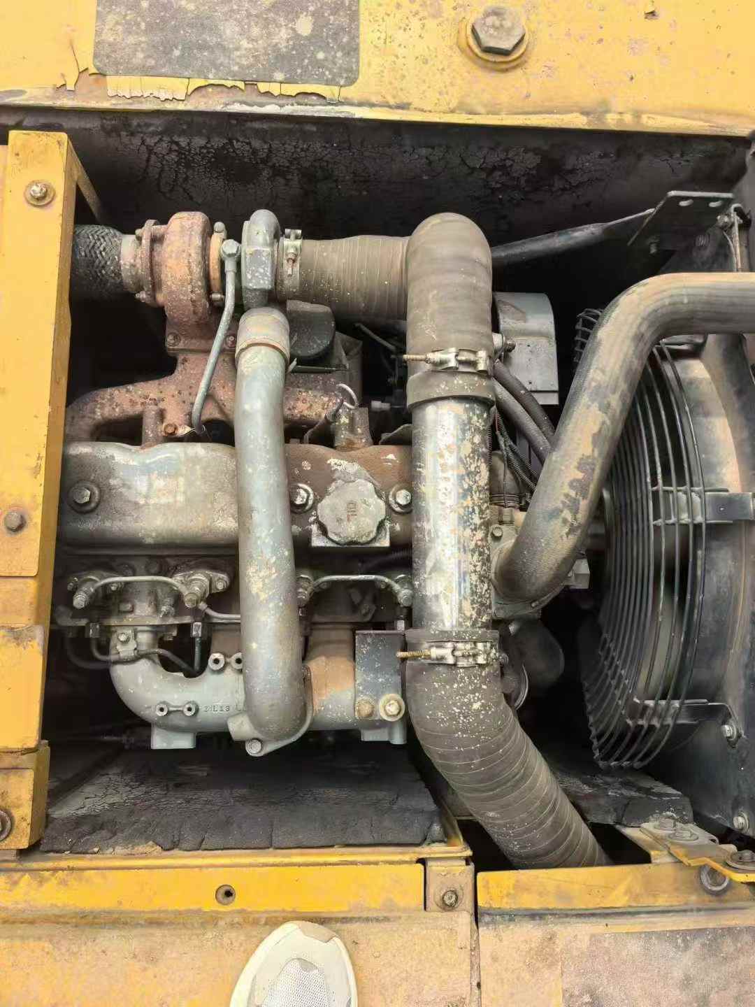 Used XCMG XE135B Excavator 2015 Model / 4