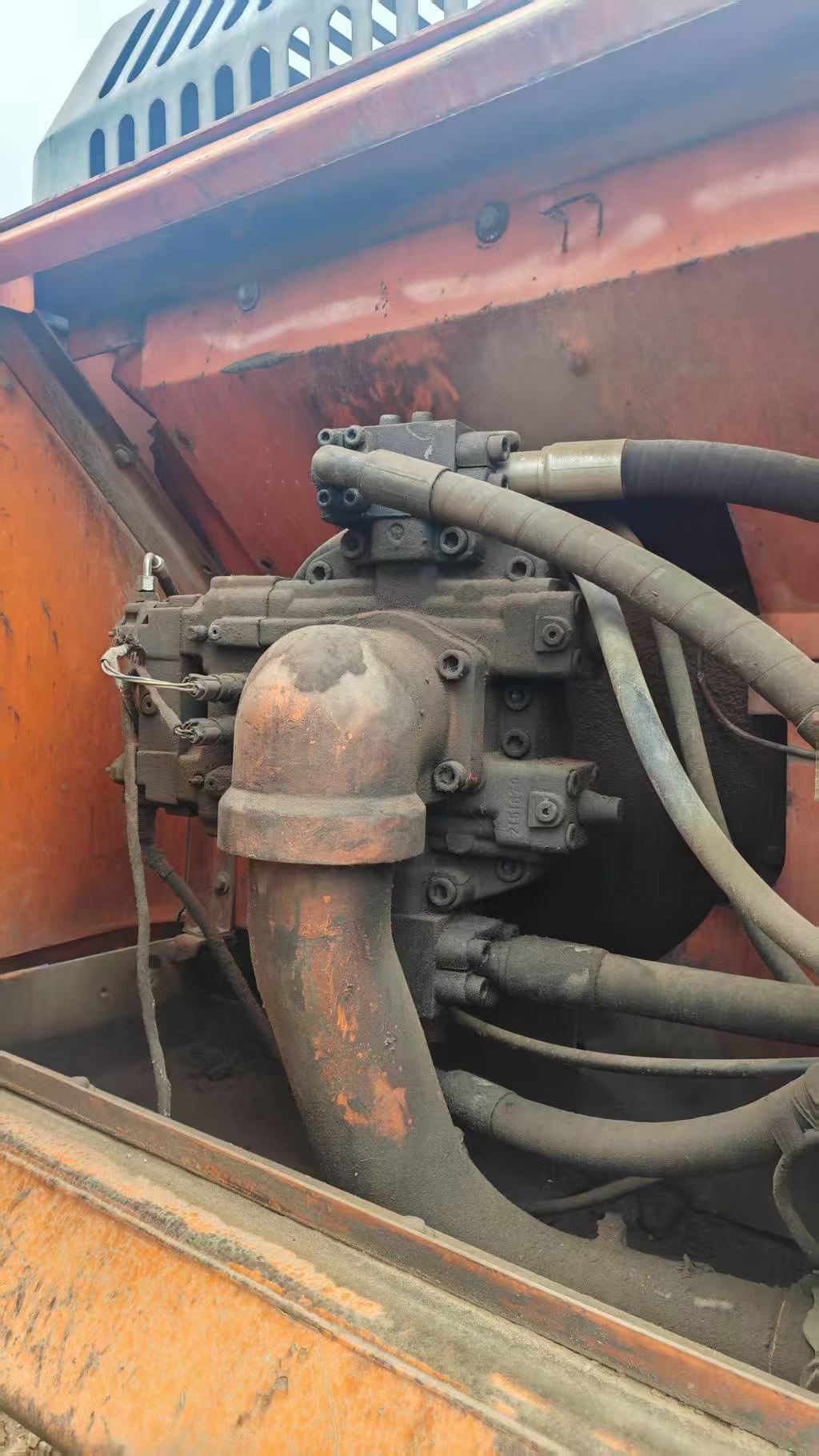 Used Doosan DX380 Excavator 2013 Model / 8