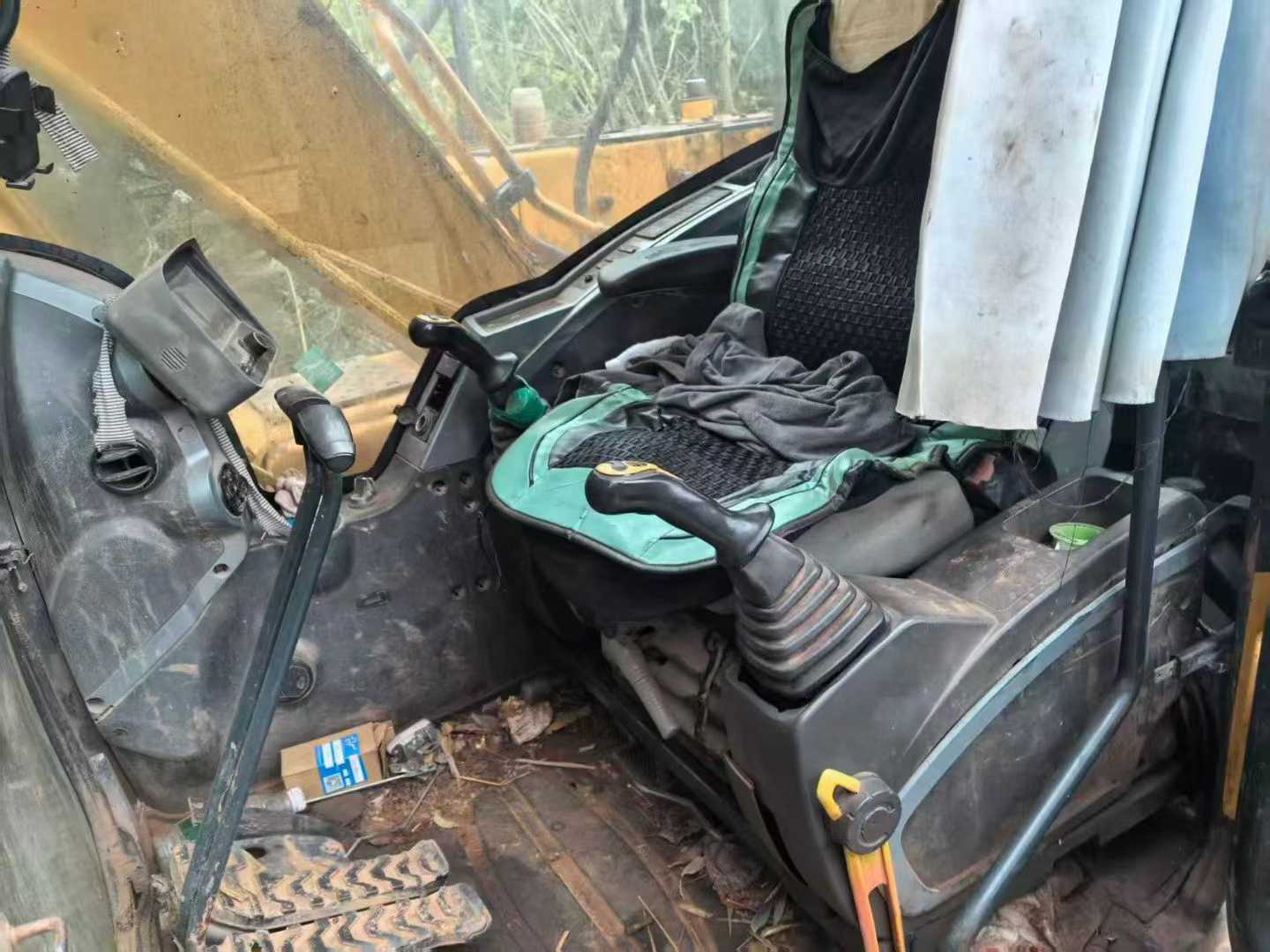 Used Hyundai R150-7 Excavator 2014 Model / 8