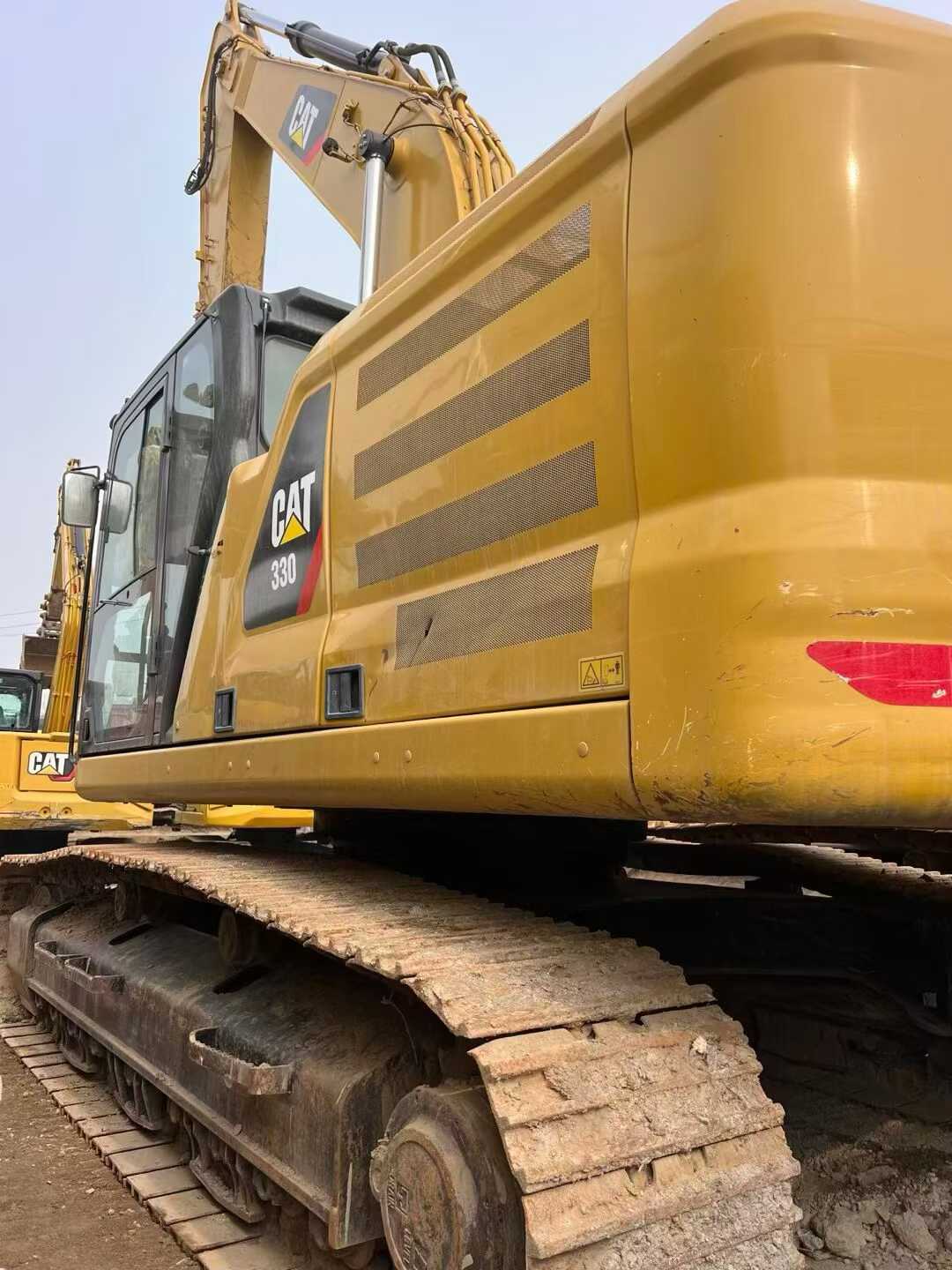 Used Caterpillar 330B Excavator 2020 Model / 9