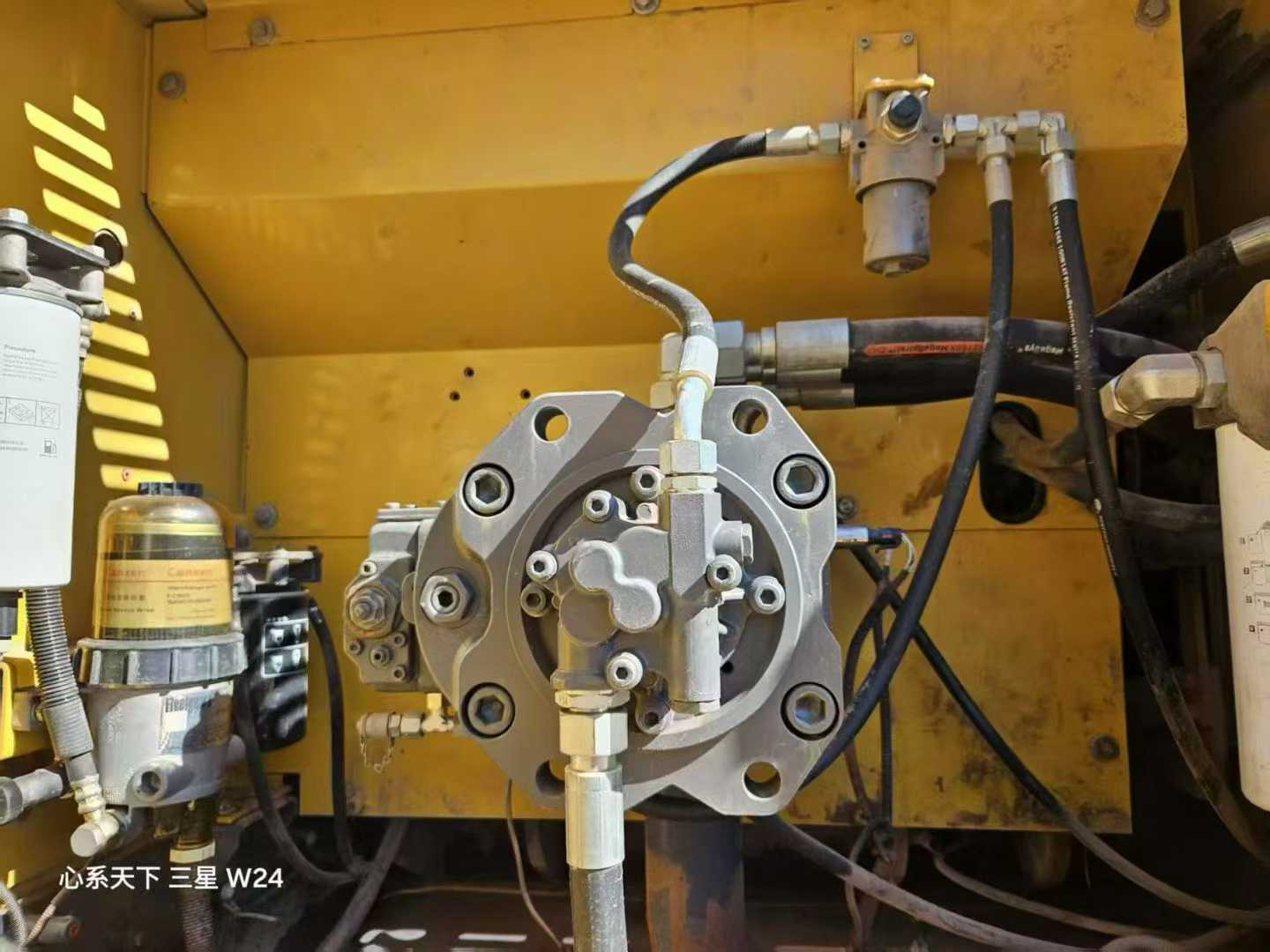 Used XCMG XE335C Excavator 2020 Model / 5