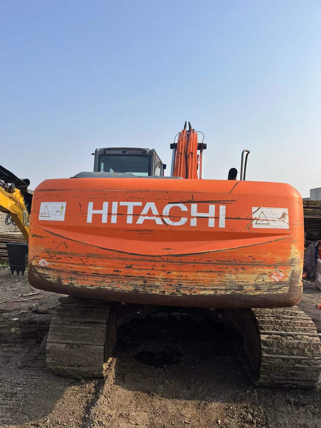 Used Hitachi EX200-3 Excavator 2016 Model / 3