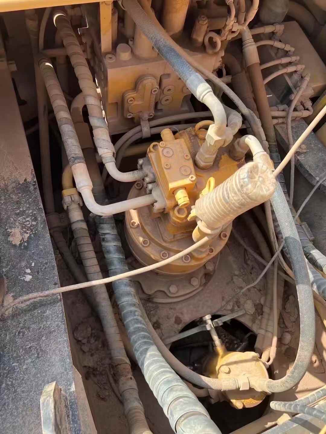 Used Sany SY245H Excavator 2018 Model / 3