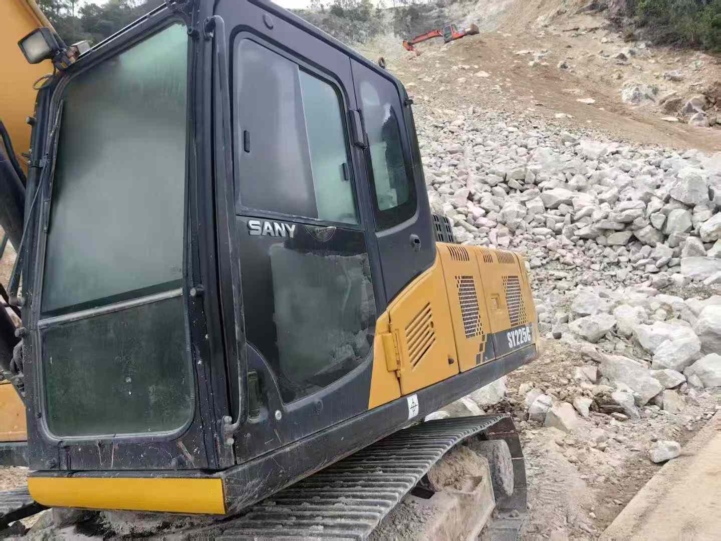Used Sany SY205C Excavator 2020 Model / 2