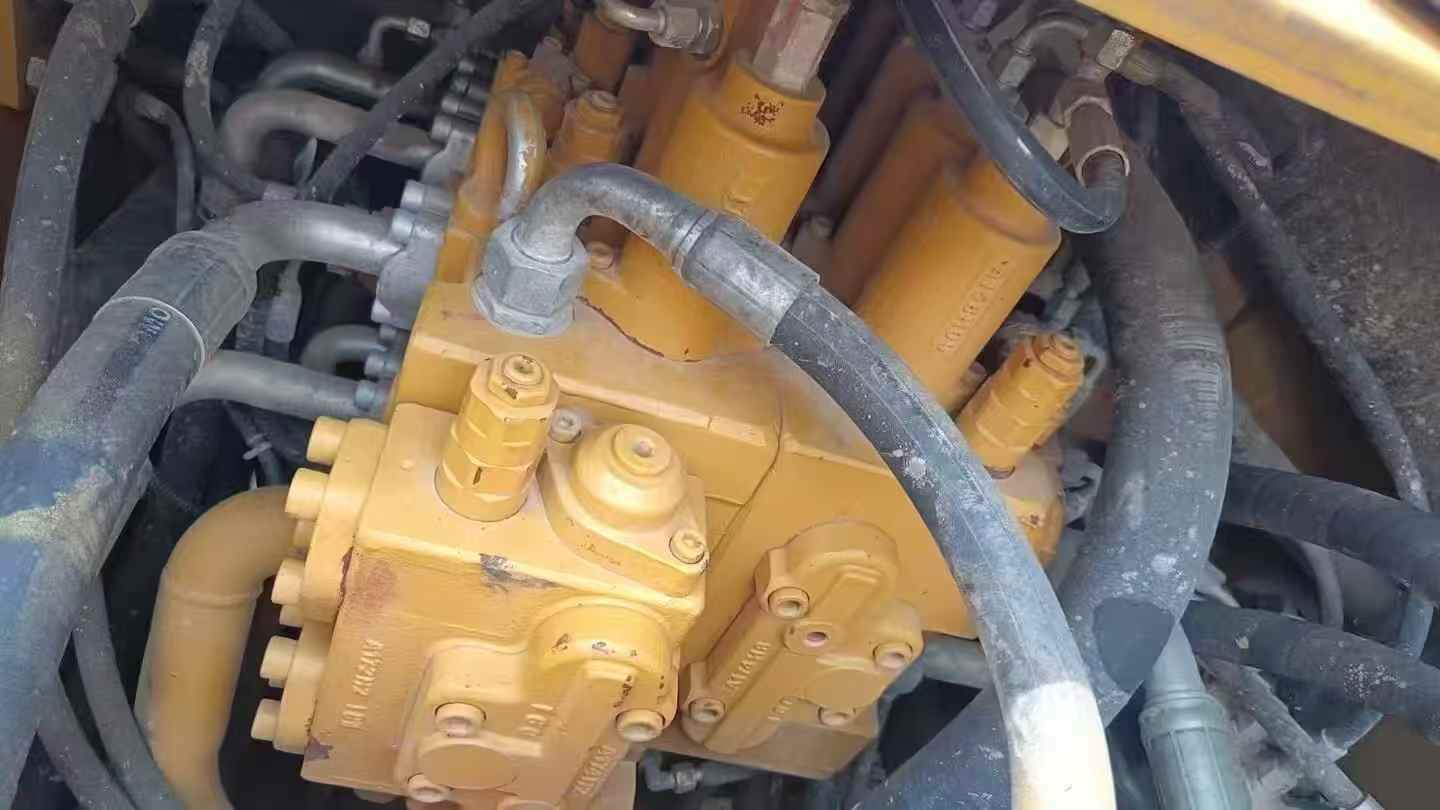 Used Sany SY205C Excavator 2016 Model / 5