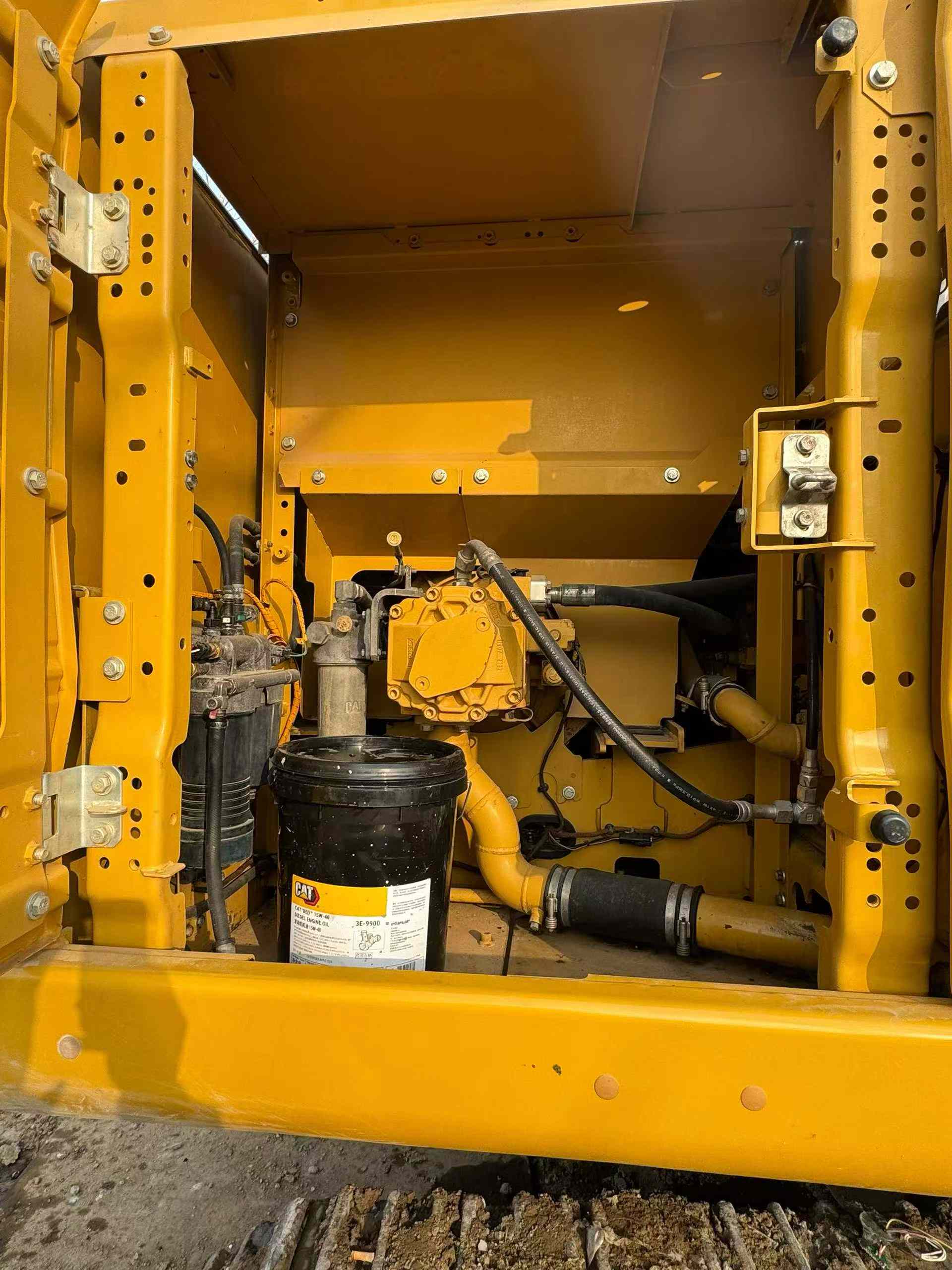 Used Caterpillar 323 Excavator 2021 Model / 3