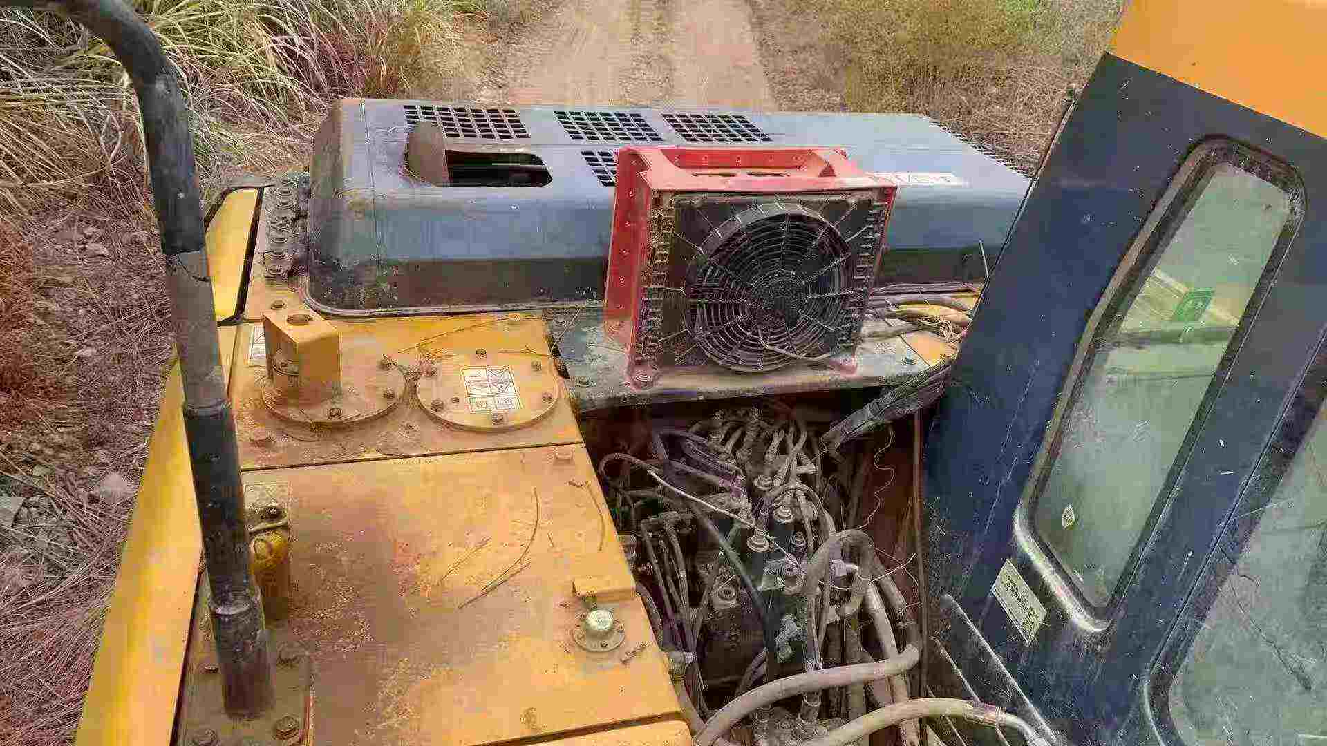 Used Hyundai R110VS Excavator 2018 Model / 3