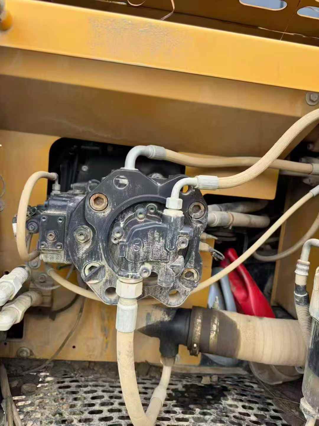 Used Sany SY200C Excavator 2021 Model / 4