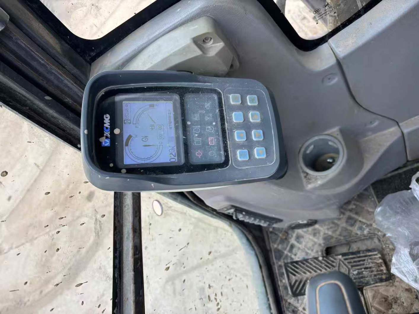 Used XCMG XE80 Excavator 2016 Model / 8