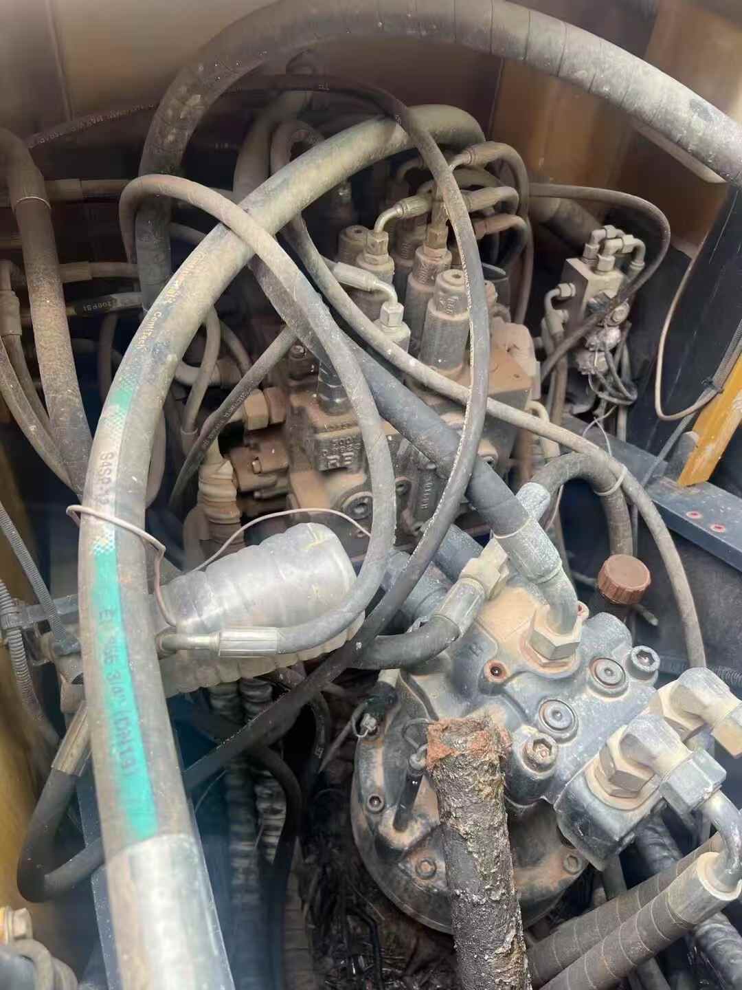 Used XCMG XE155D Excavator 2019 Model / 4