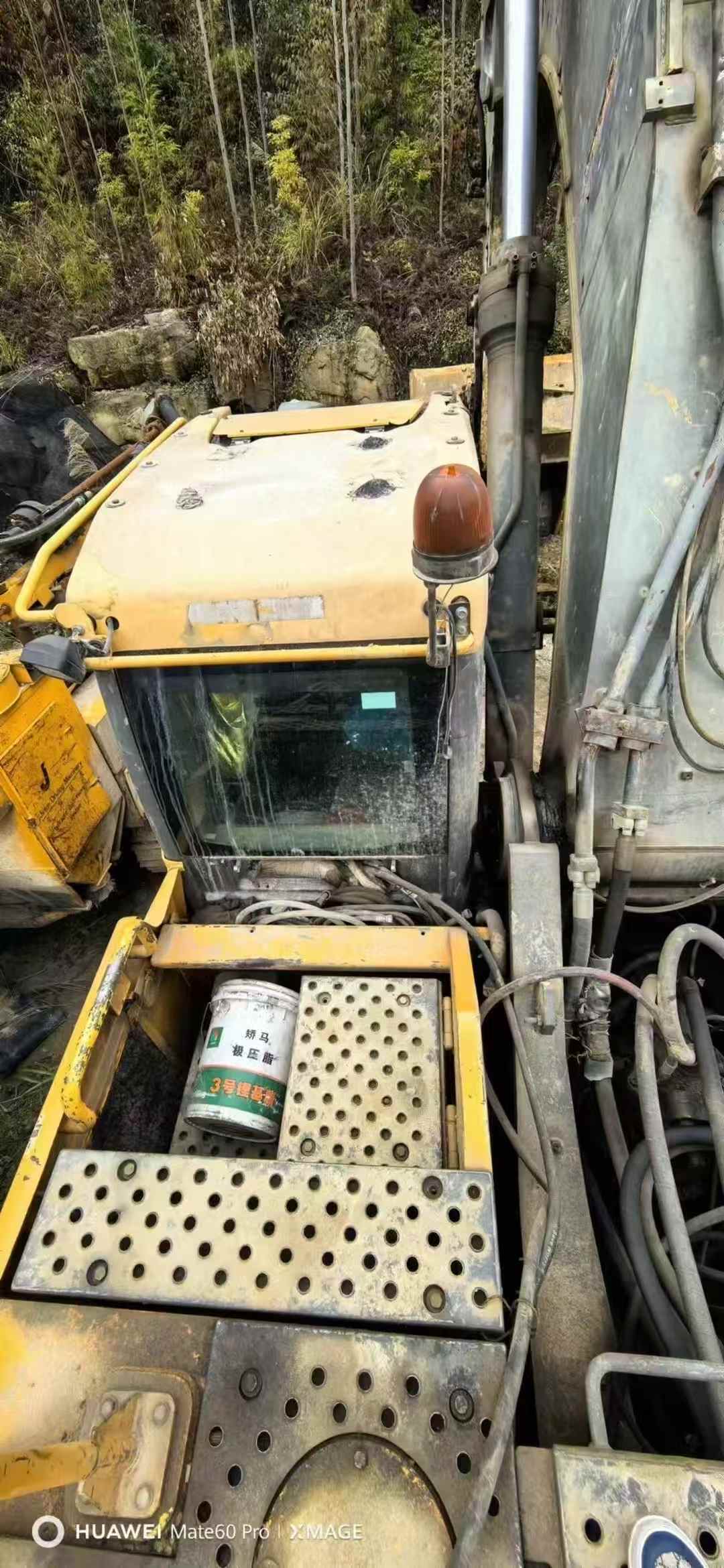 Used Volvo EC700C Excavator 2016 Model / 3