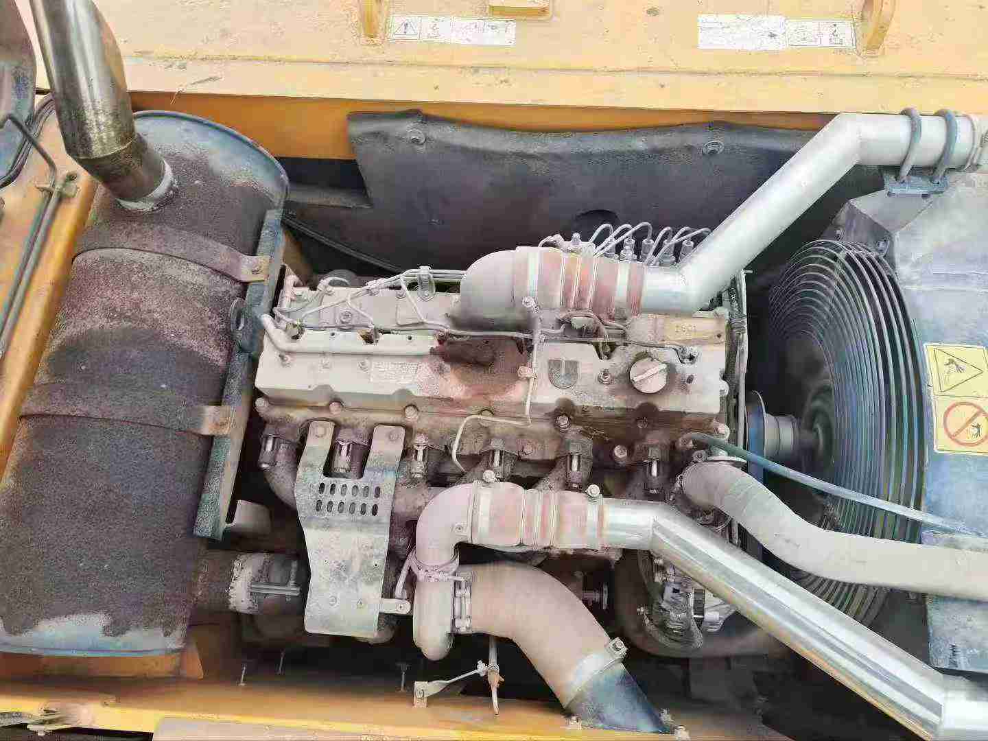 Used Hyundai R275LC-9T Excavator 2016 Model / 5