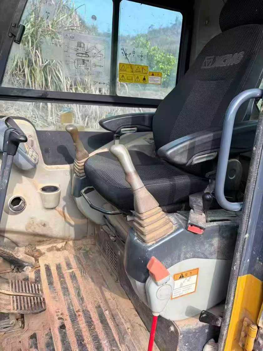 Used XCMG XE55DA Excavator 2019 Model / 8