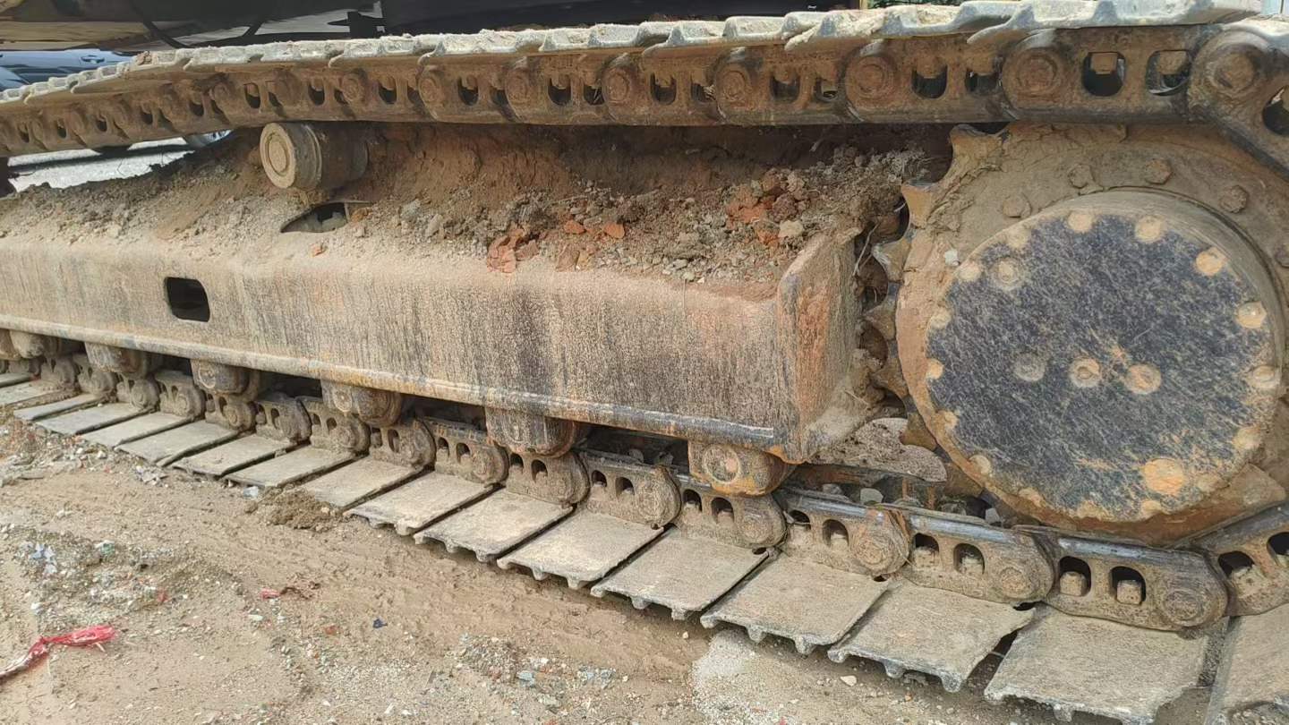 Used Caterpillar E120B Excavator 2016 Model / 3