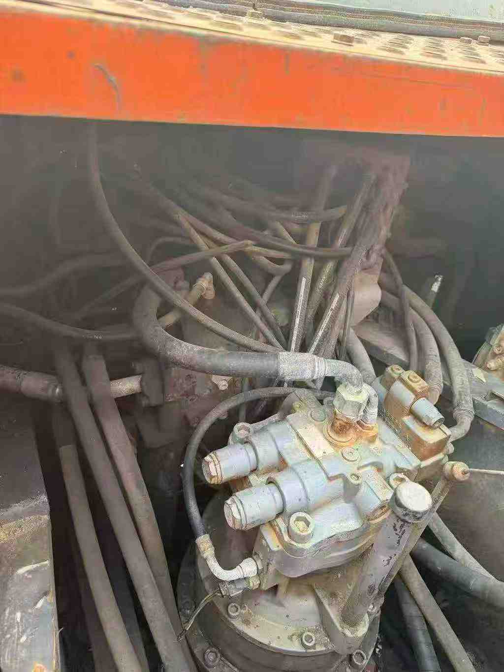 Used Hitachi EX200-3 Excavator 2016 Model / 4