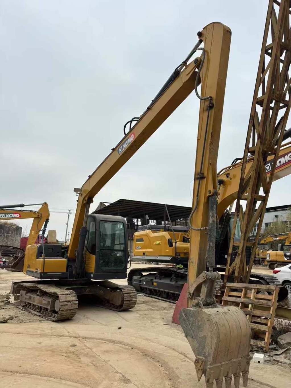Used XCMG XE80 Excavator 2016 Model / 3