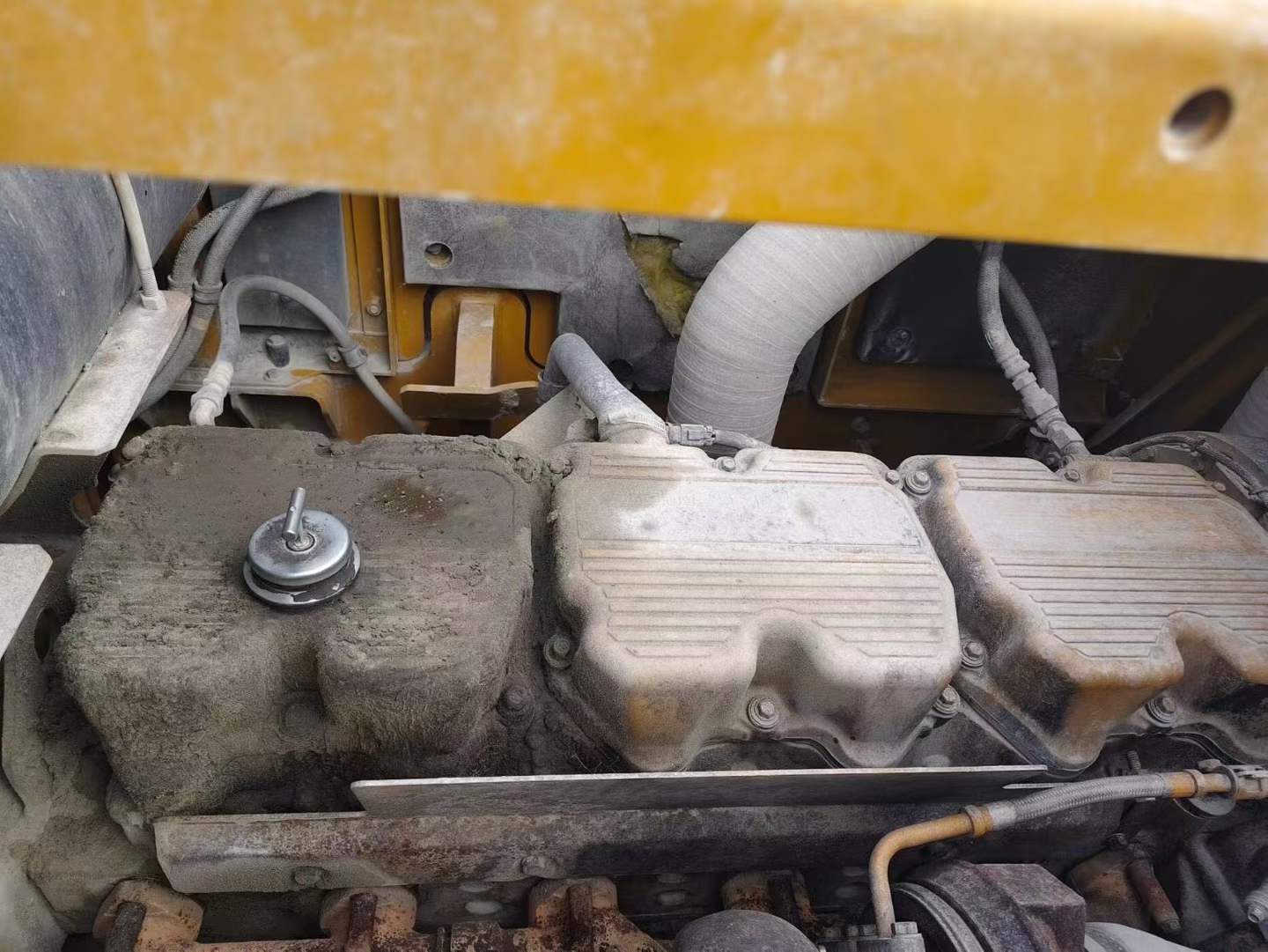 Used Caterpillar 390DL Excavator 2016 Model / 6