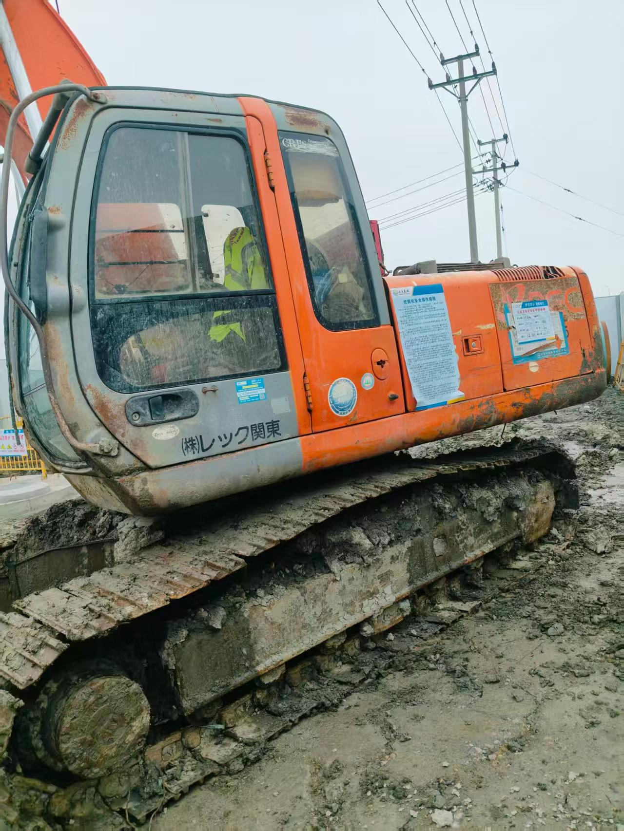 Used Hitachi ZX200-6 Excavator 2016 Model / 8