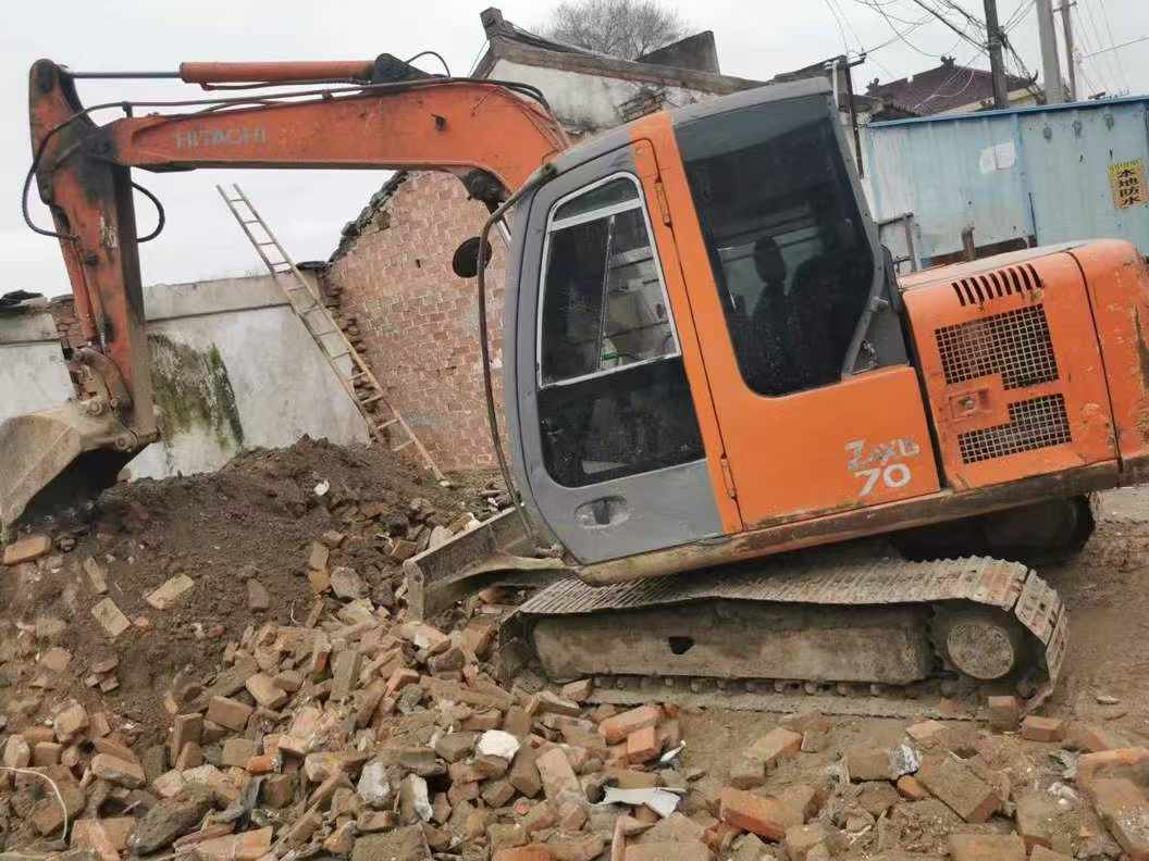 Used Hitachi EX60-6 Excavator 2016 Model / 3