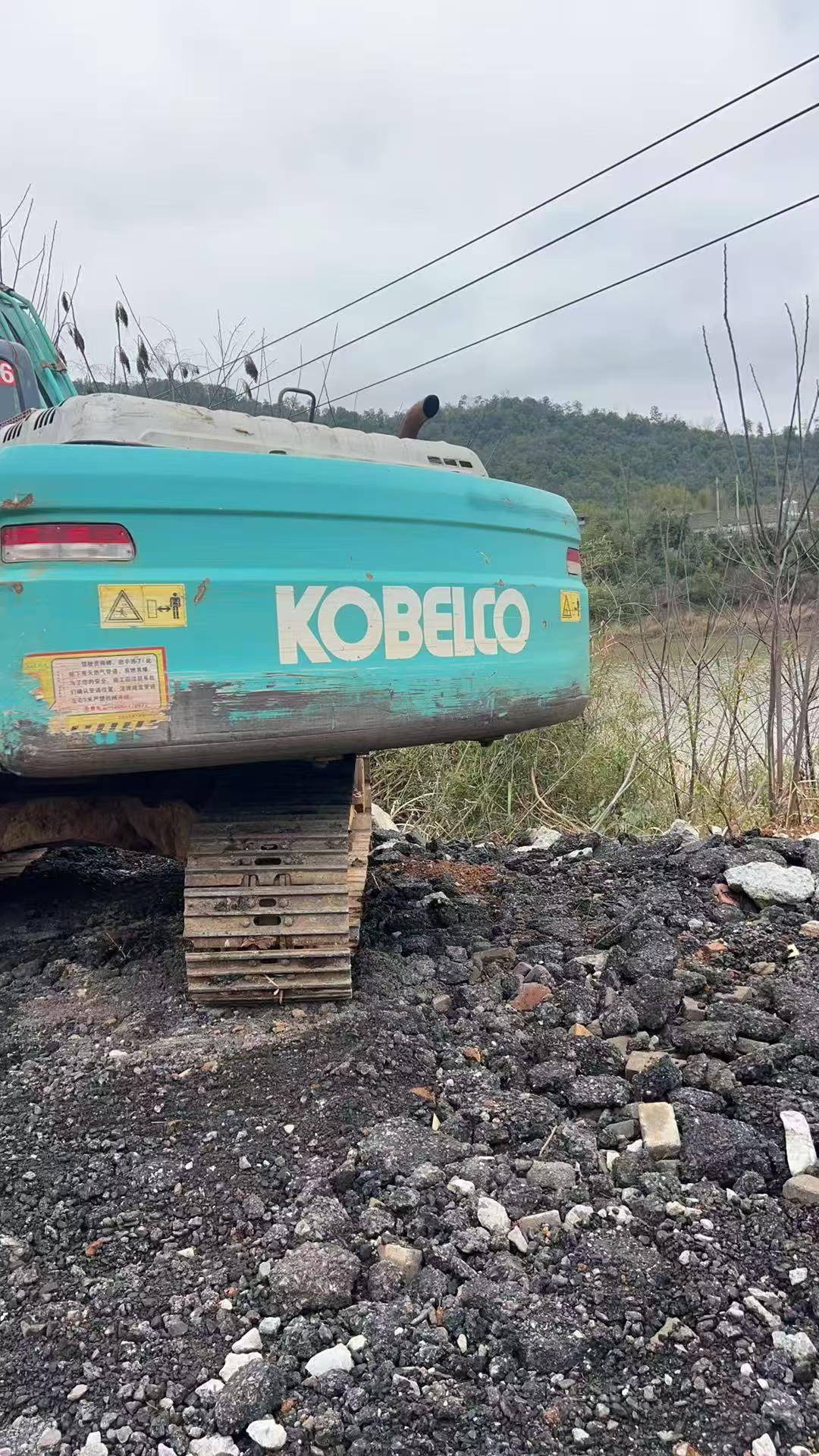 Used Kobelco SK2008 Excavator 2010 Model / 4