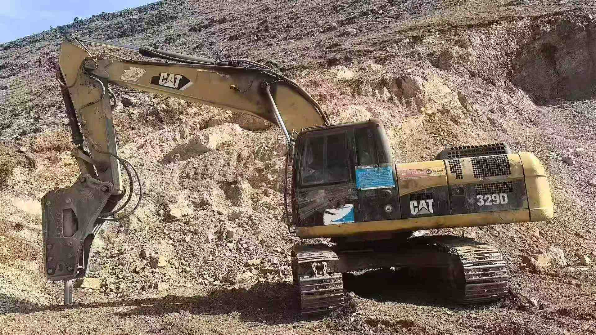 Used Caterpillar 329D Excavator 2012 Model / 3