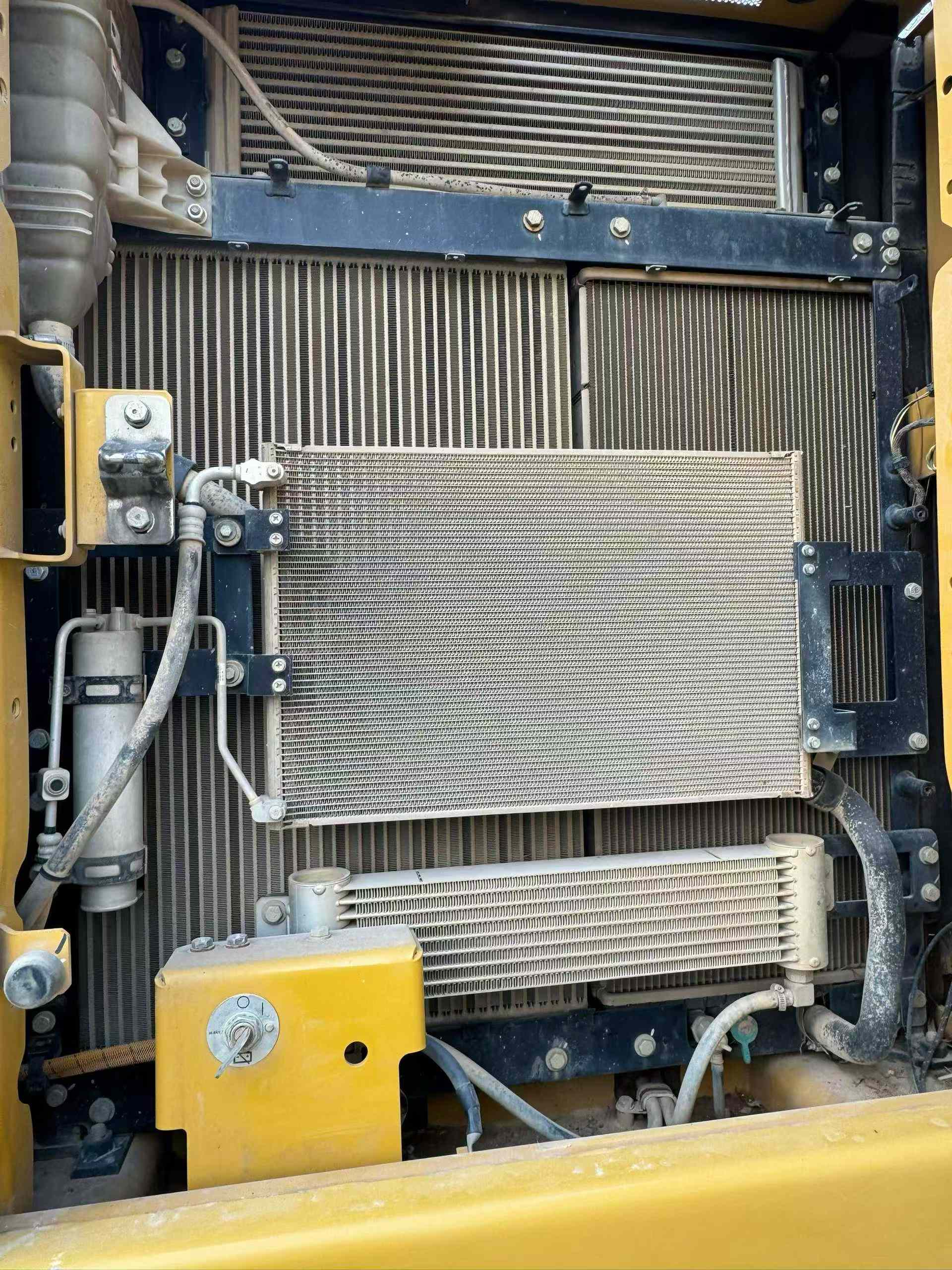 Used Caterpillar 323 Excavator 2021 Model / 7