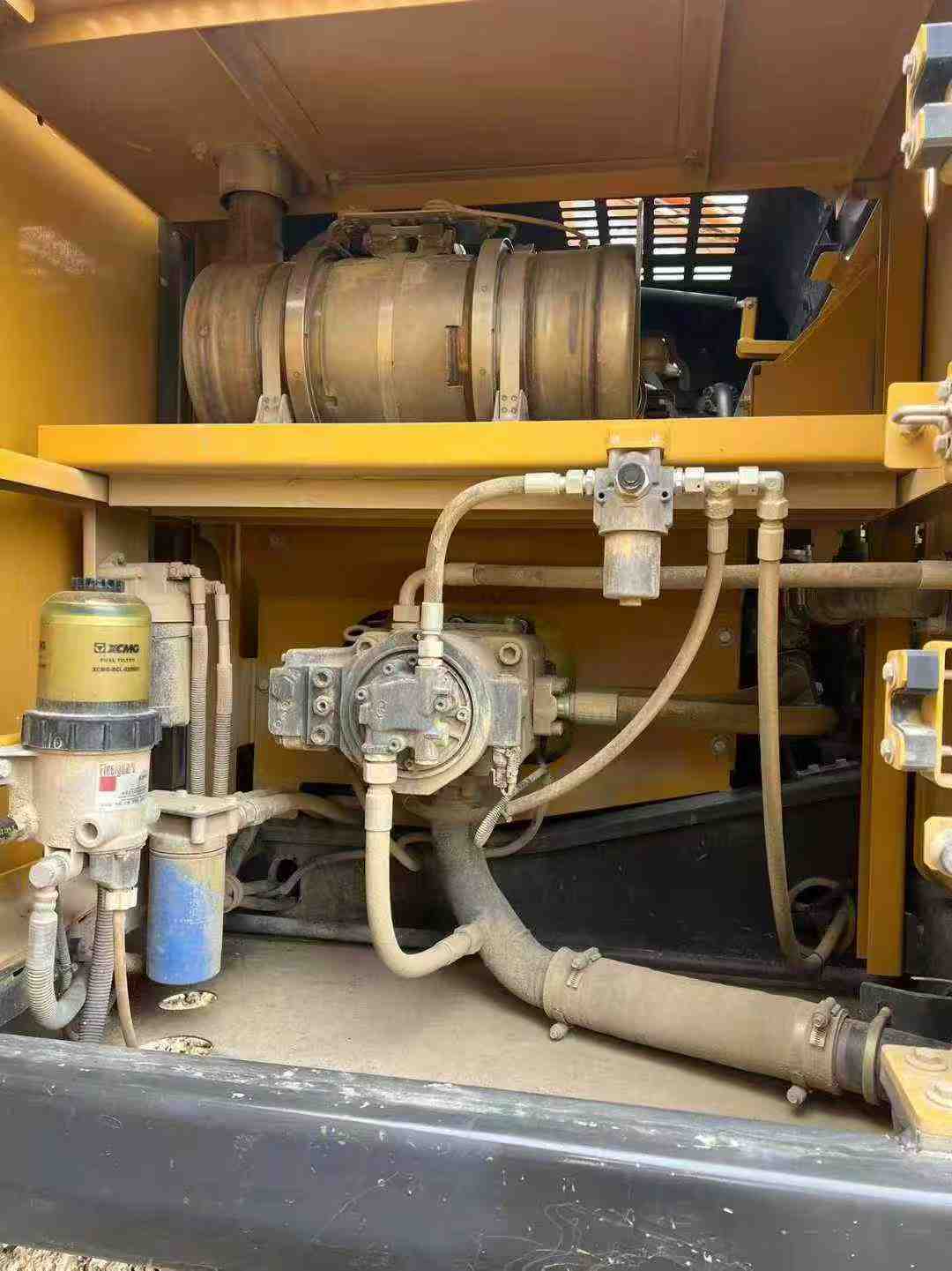 Used XCMG XE200 Excavator 2024 Model / 3