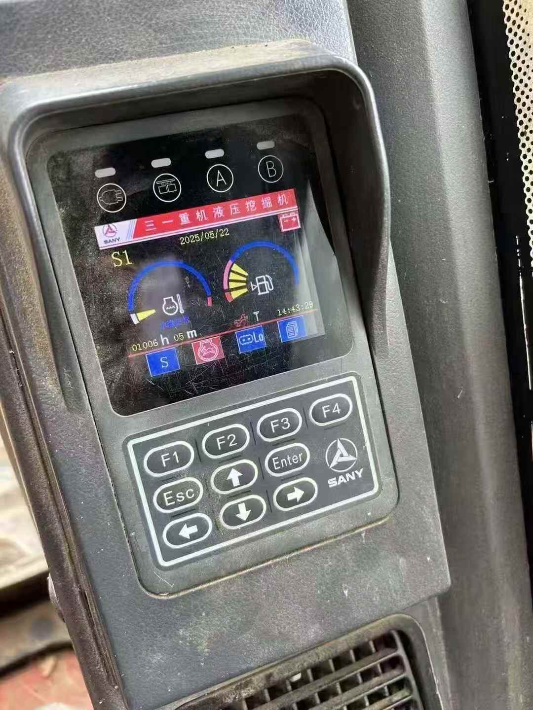 Used Sany SY95C Excavator 2018 Model / 6