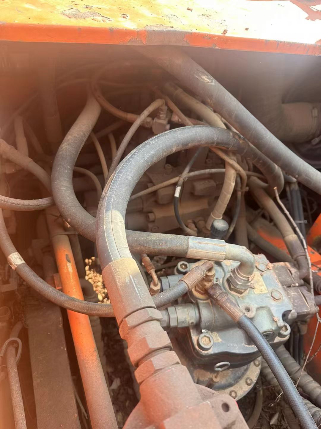 Used Doosan DH220-3 Excavator 2013 Model / 8